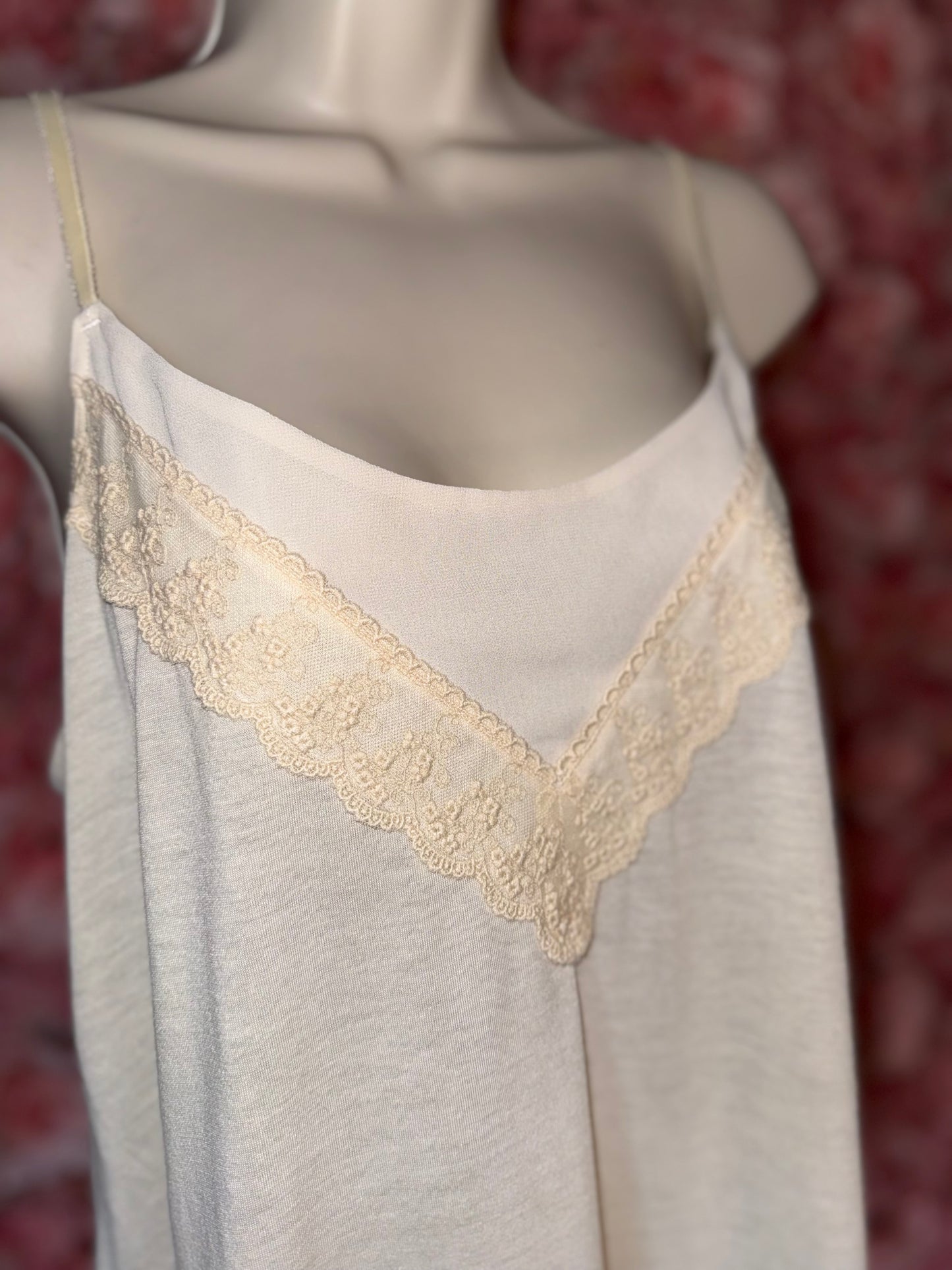 NWT American Eagle (Large) Brand New Cream Tank Top with Sheer Ruffle Hem