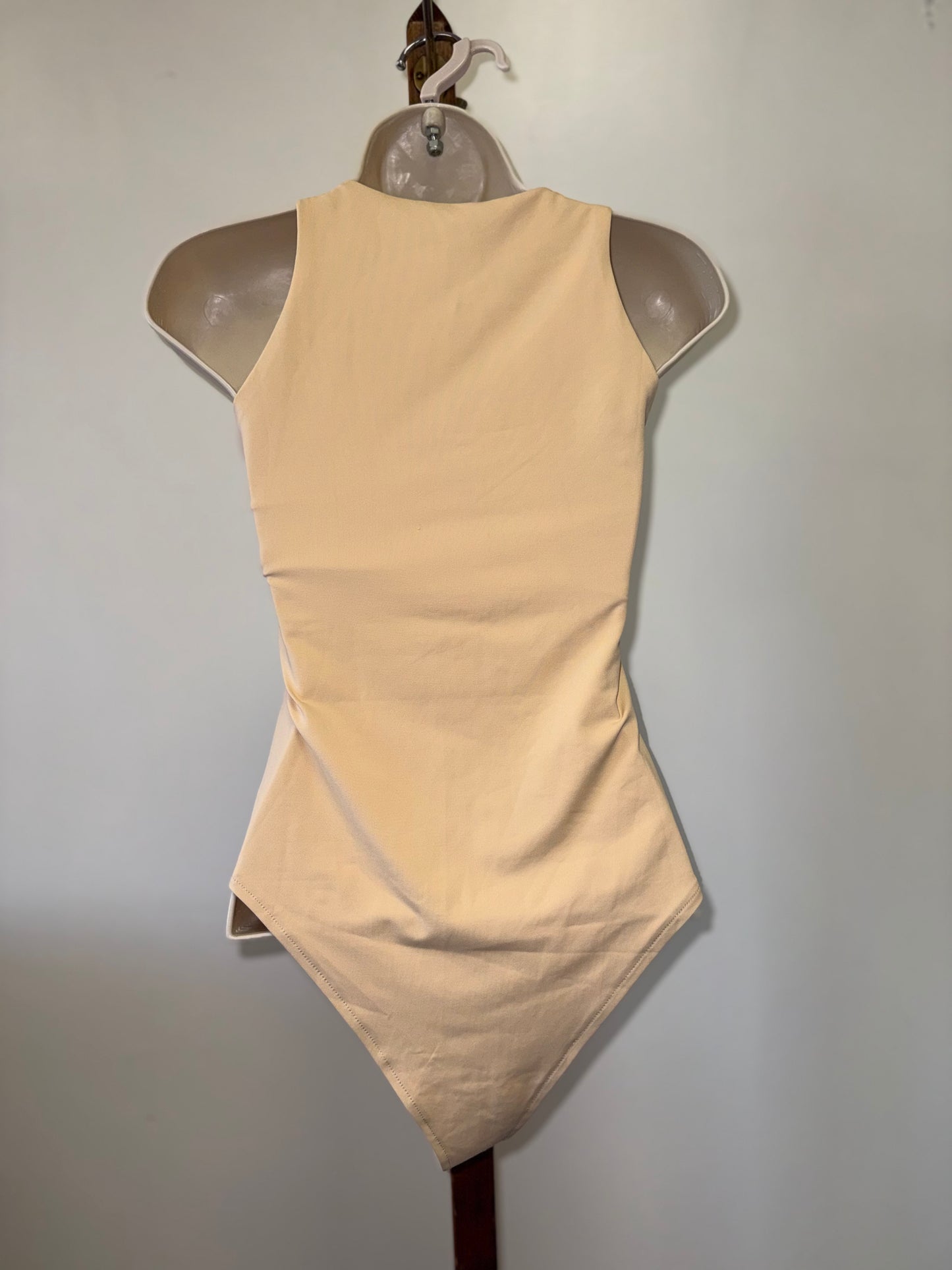 NWT ReoRia (Small) Brand New Tan Smooth Soft Sleeveless Bodysuit