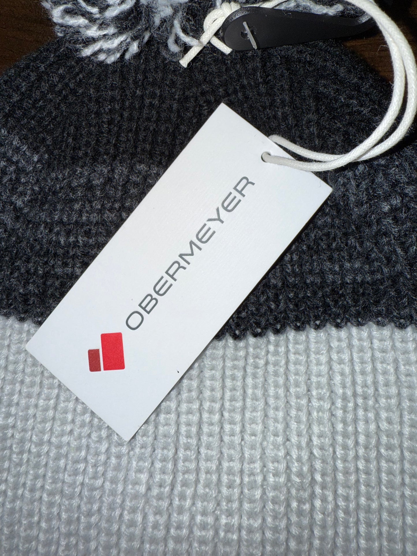 NWT Obermeyer (OS) Brand New Striped Black & Grey Oakland Pom Knit Beanie
