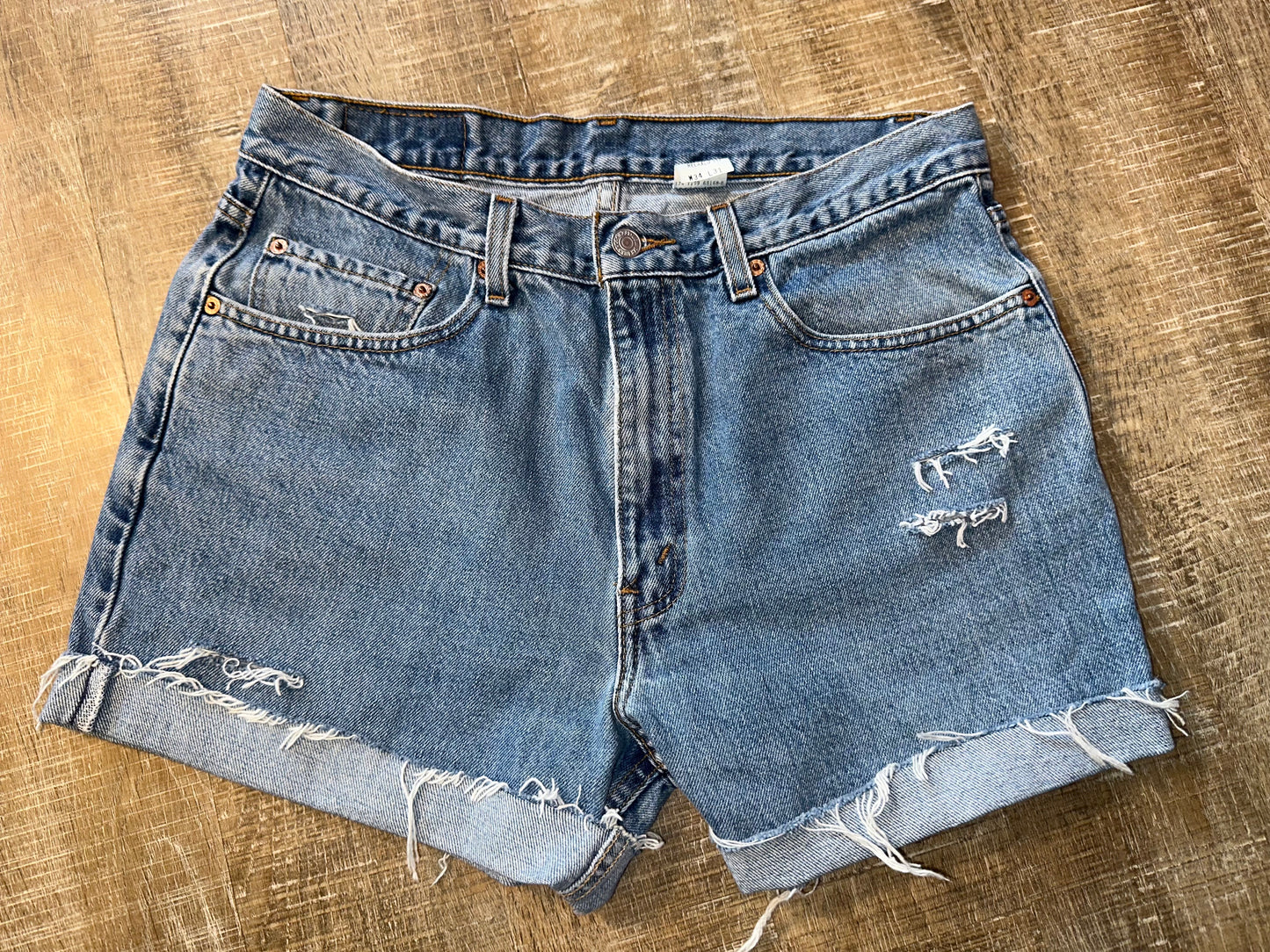 Levi's (W34 L31) 550 Relaxed Fit Distressed Denim Blue Jean Shorts
