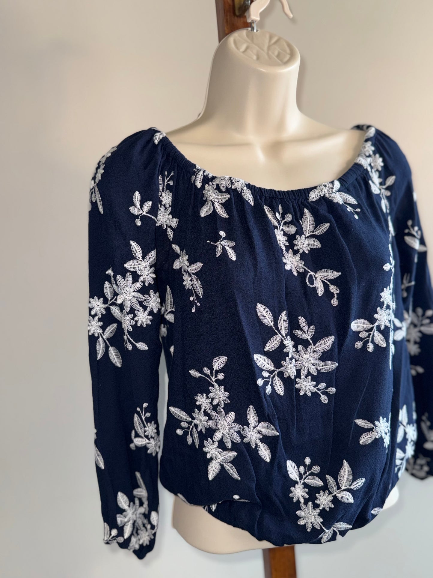 Aeropostale (Small) Navy Blue embroidered Floral Off-The-Shoulder Blouse
