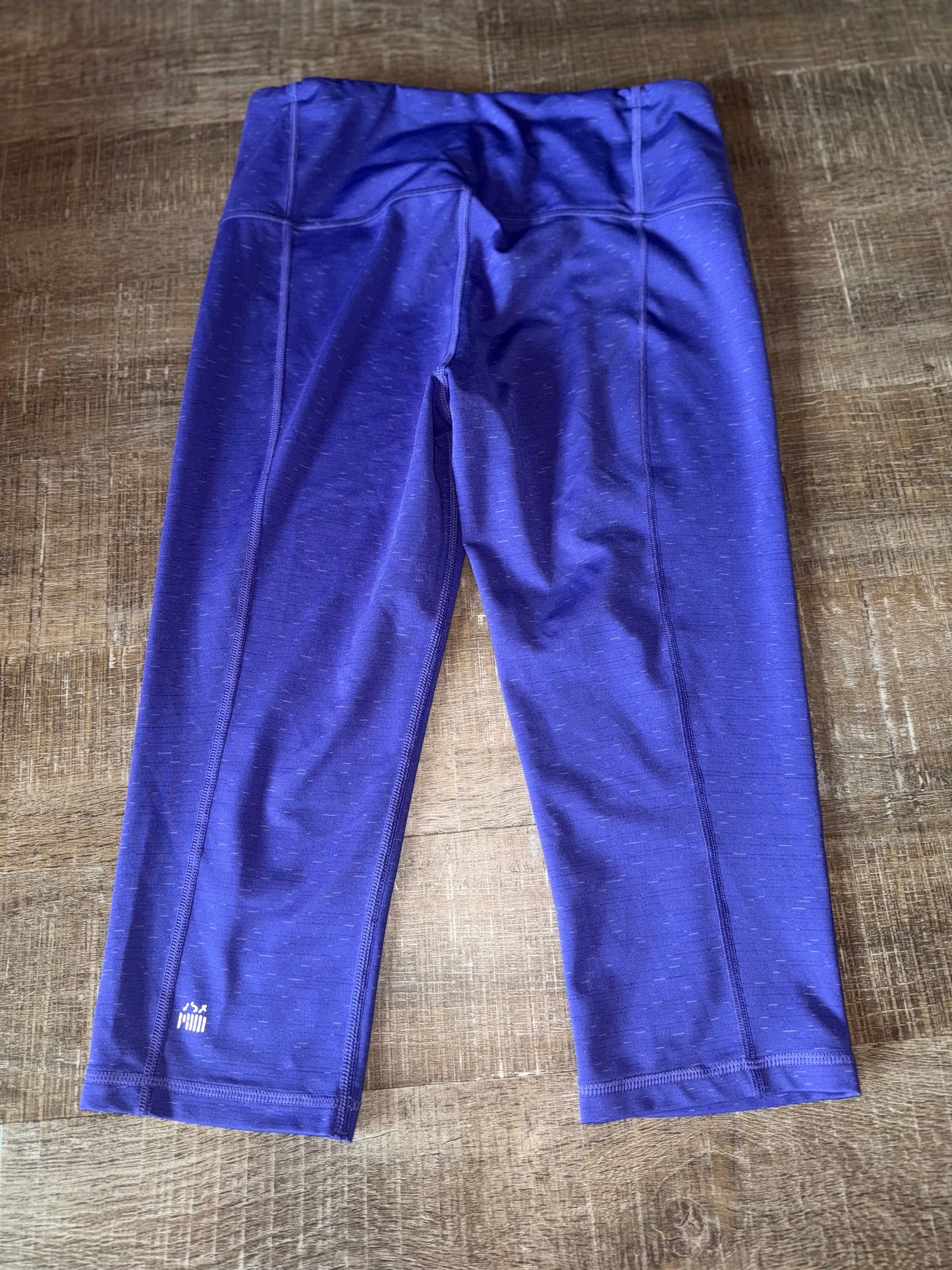 VSX Sport (Small) Purple Capris Knockout Leggings