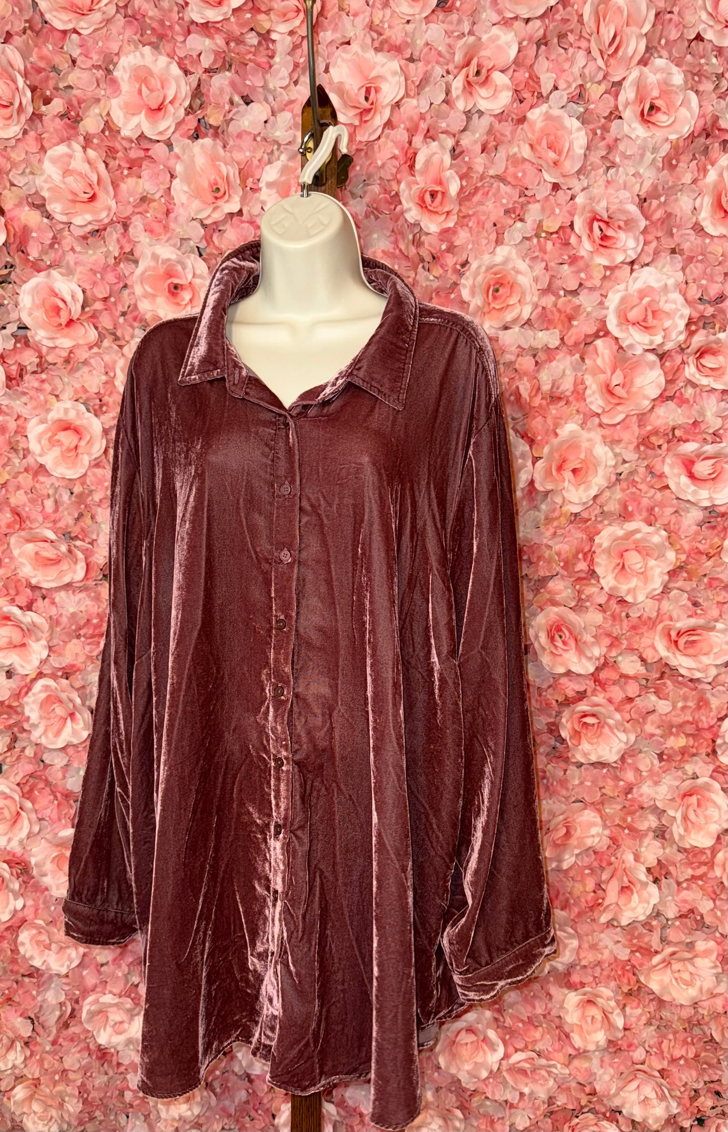 Torrid (4) Pink Velour Button Up