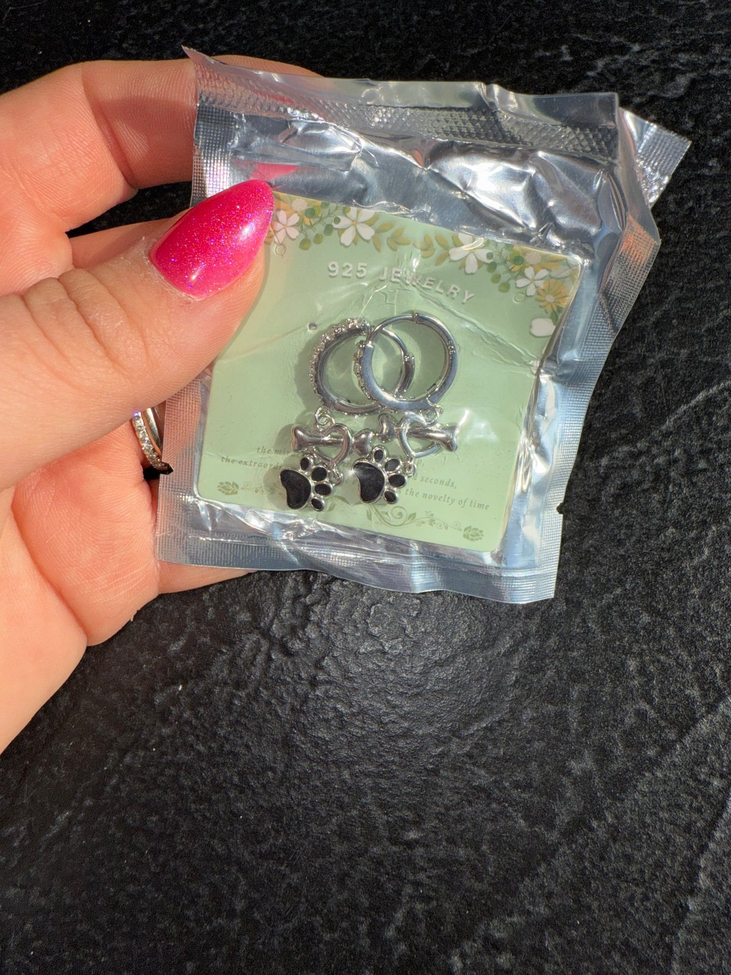 925 Jewelry Brand New Dog Themed Silver Dangle Earrings