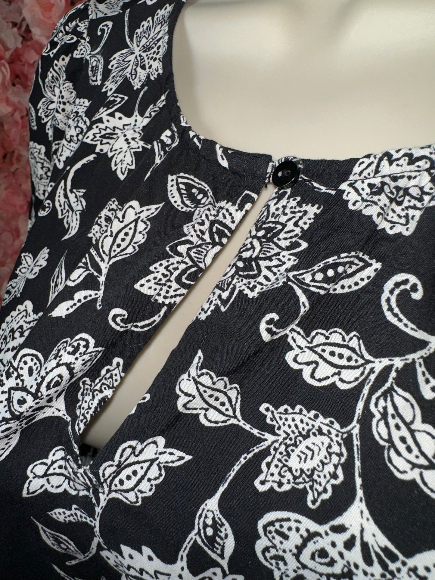 NWT Old Navy (Small) B&W Floral Pattern Jumpsuit