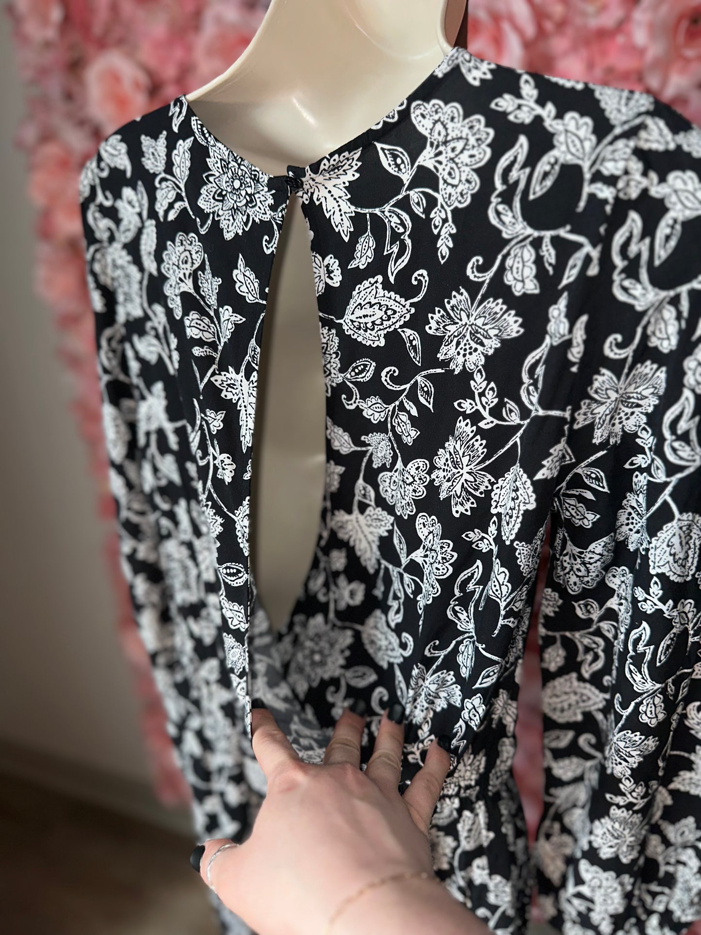 NWT Old Navy (Small) B&W Floral Pattern Jumpsuit