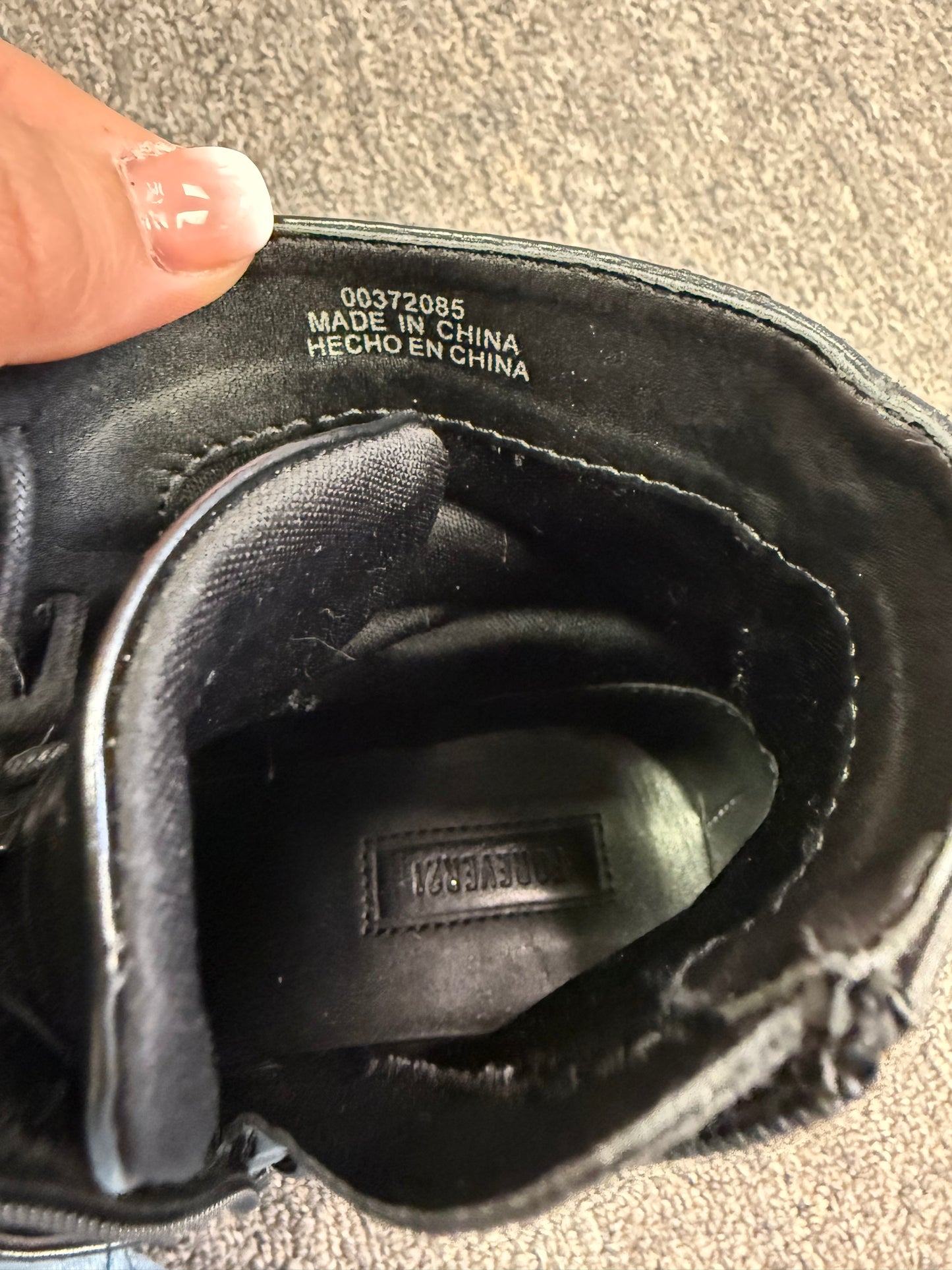 Forever 21 (7) Black//Silver Combat Boots