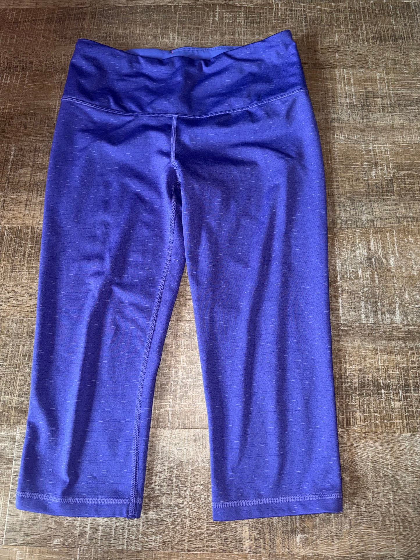 VSX Sport (Small) Purple Capris Knockout Leggings