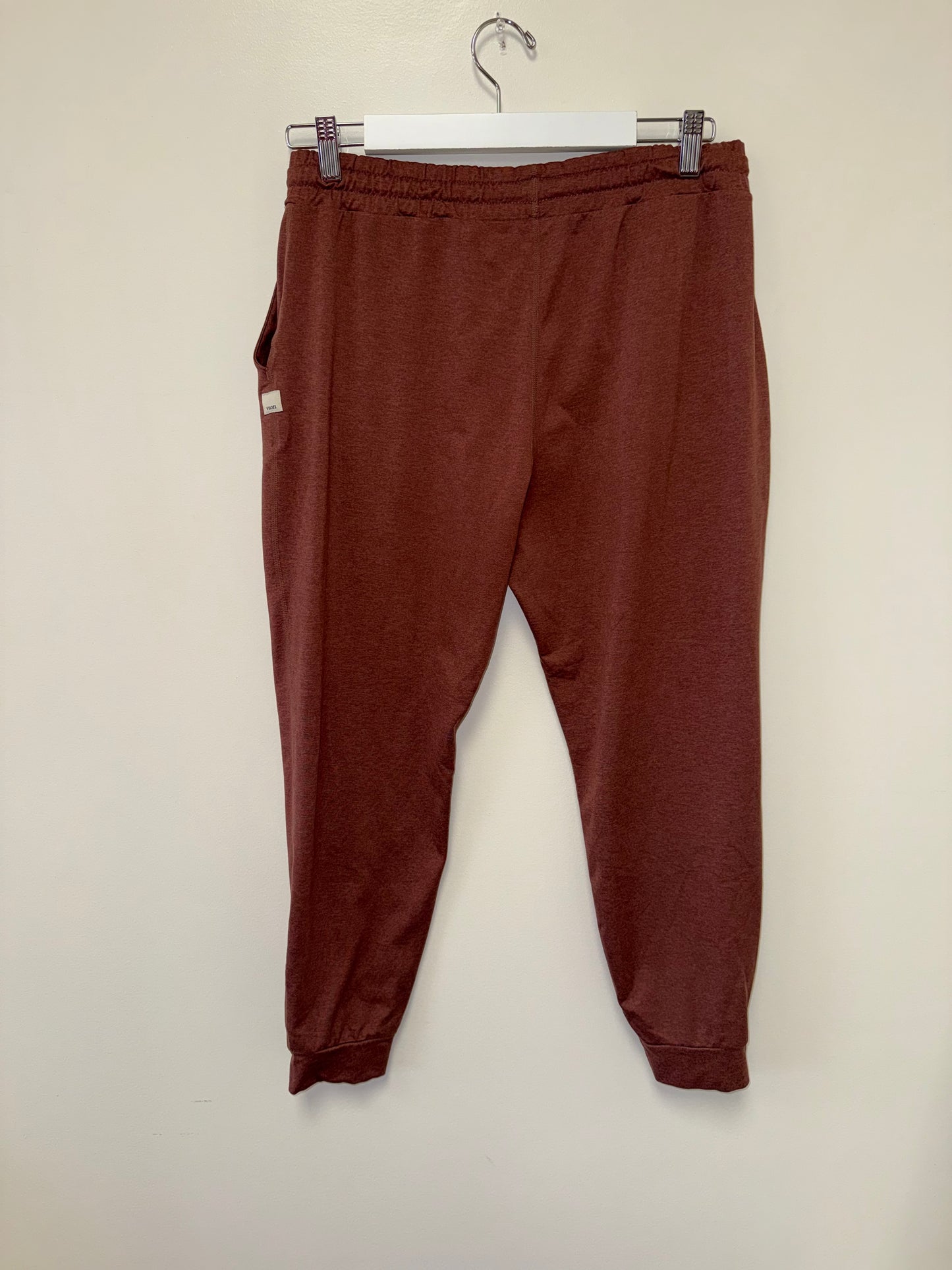 Vuori Burnt Orange Jogger Capris Pants