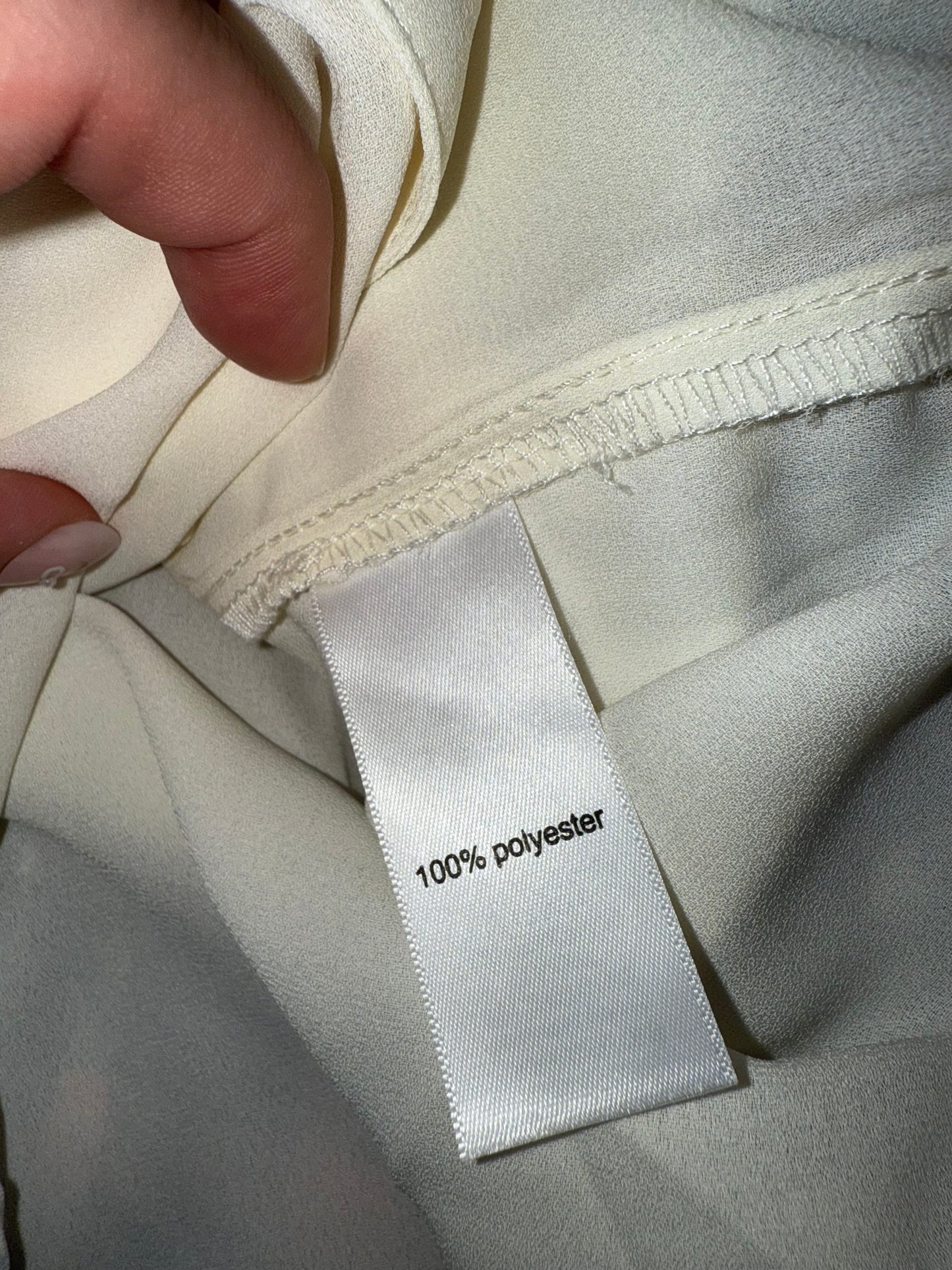 Maurices (XS) Off White V-Neck Button Up Tank Top