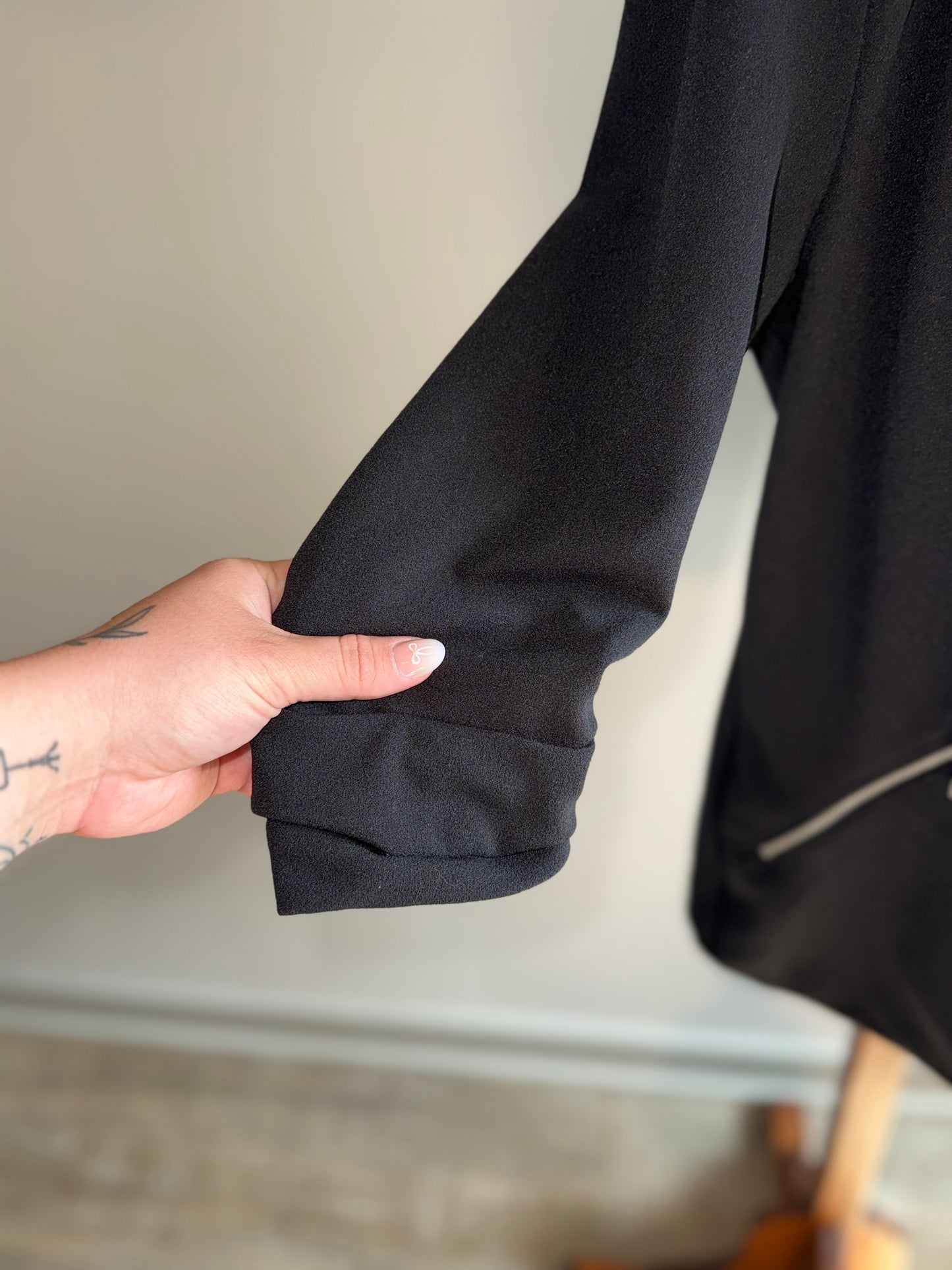 Maurices (Small) Black 3/4 Sleeve Blazer Jacket with 2 Zipped Faux Pockets