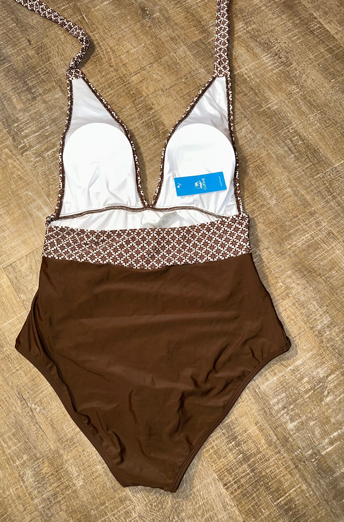 NWT Cupshe (Large) Brand New Brown Pattern One Piece Swimsuit w Halter Neck