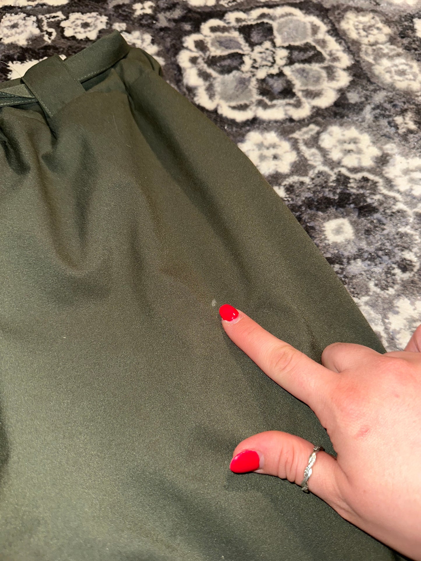 St. Johns Bay (0X) Green Tied Waist Midi Skort