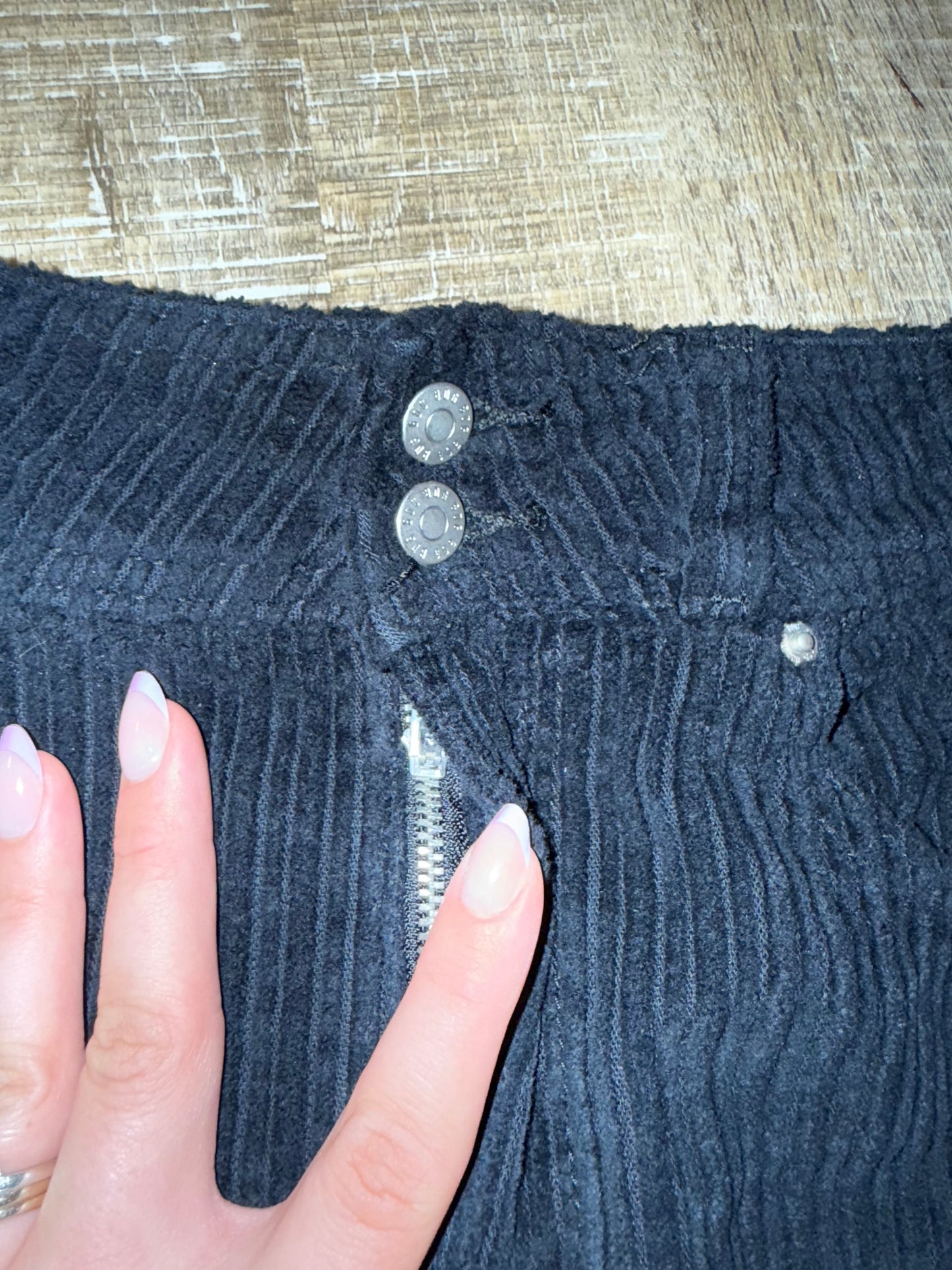 BDG by Urban Outfitters (SP) Black Corduroy Ribbed Midi Skirt