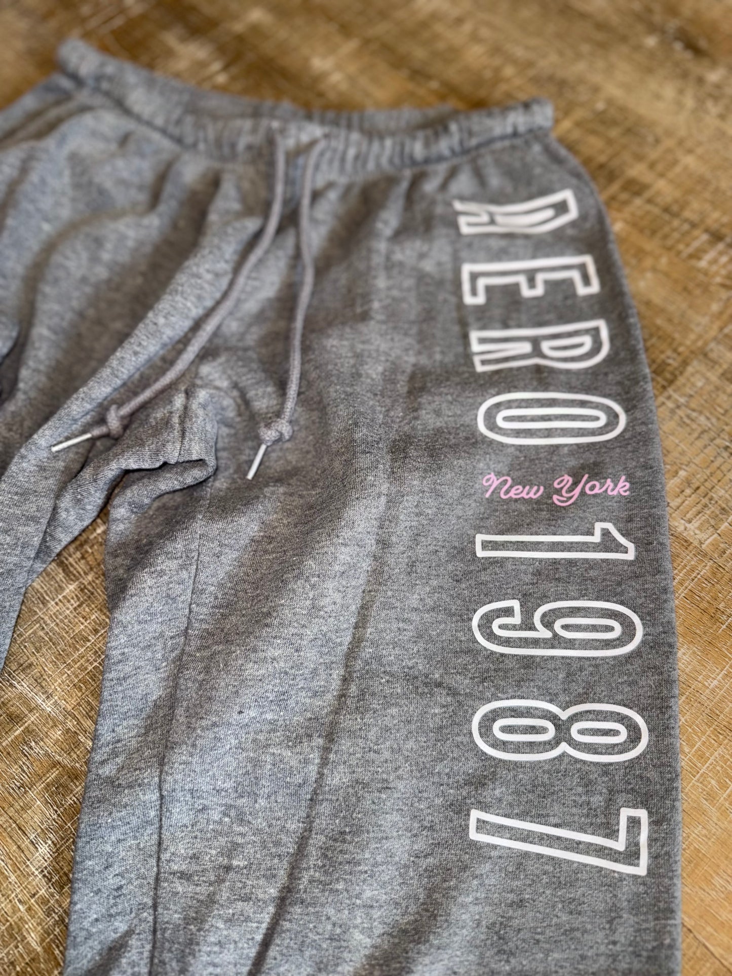 Aeropostale (Small) Grey Jogger Sweatpants