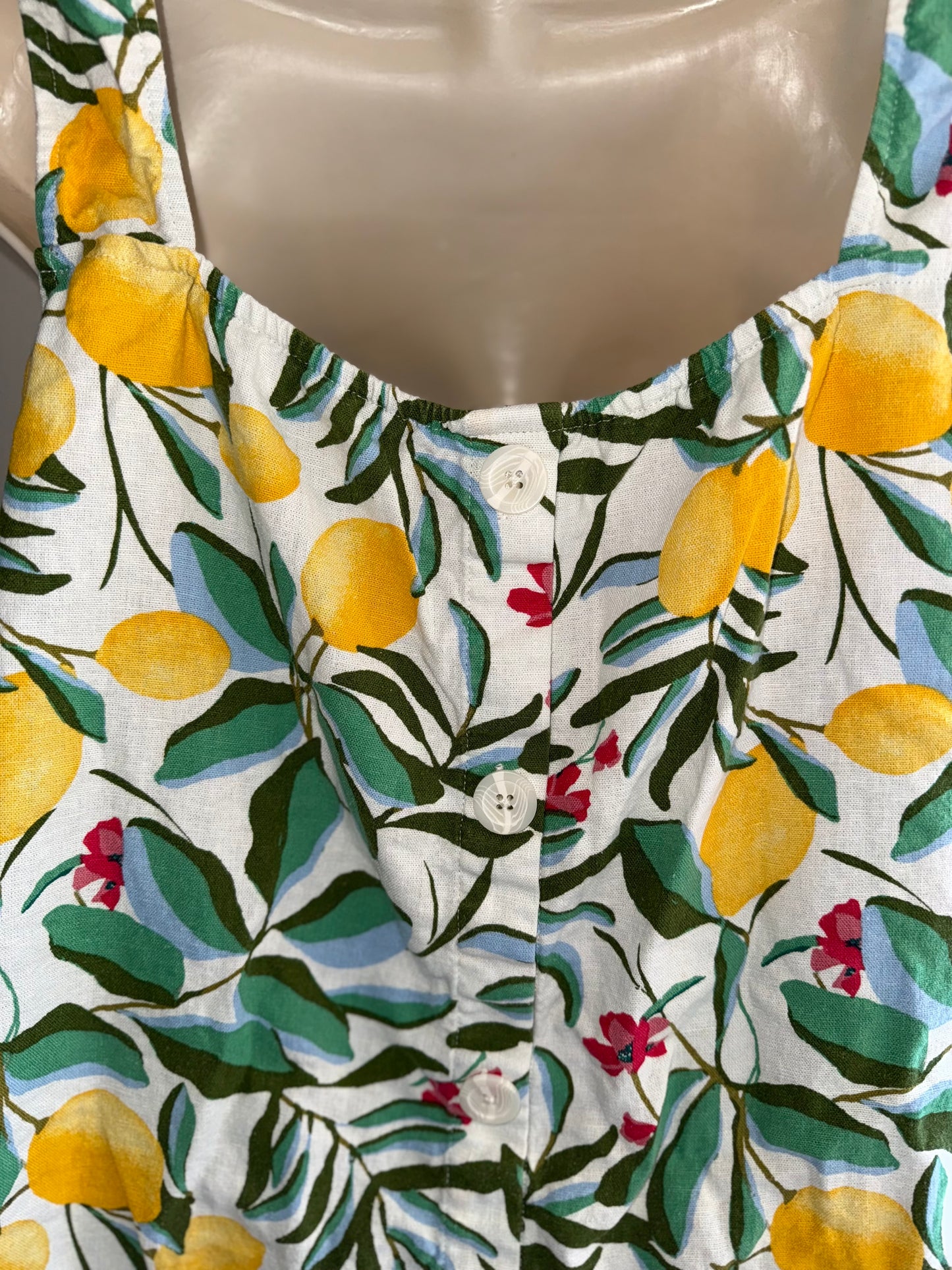 Ava & Viv (3X) Leaf & Lemon Pattern Linen Tank Top with Button Up Back