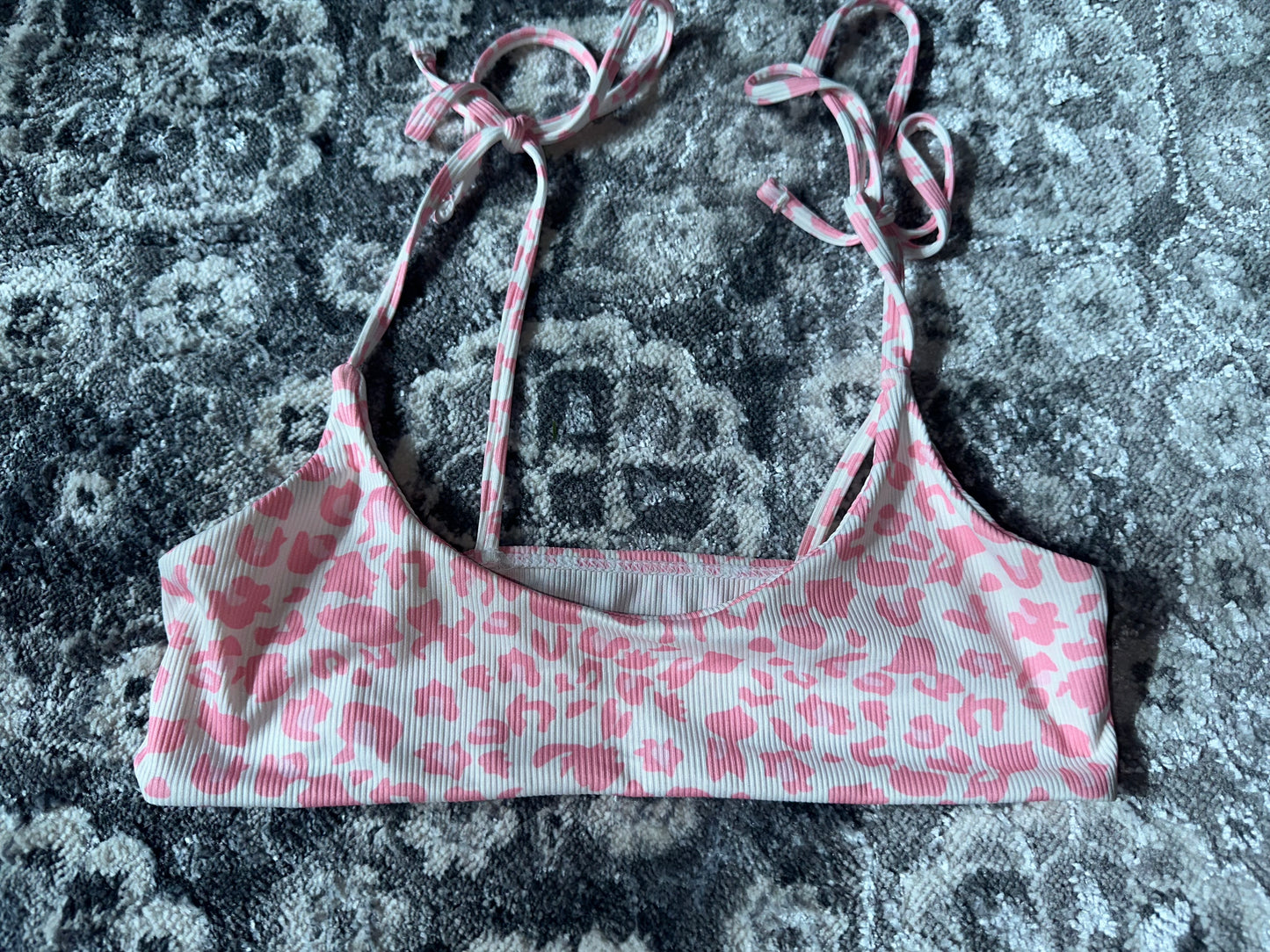 SHEIN (Small) Pink and White Cheetah Print Ribbed Bikini Top