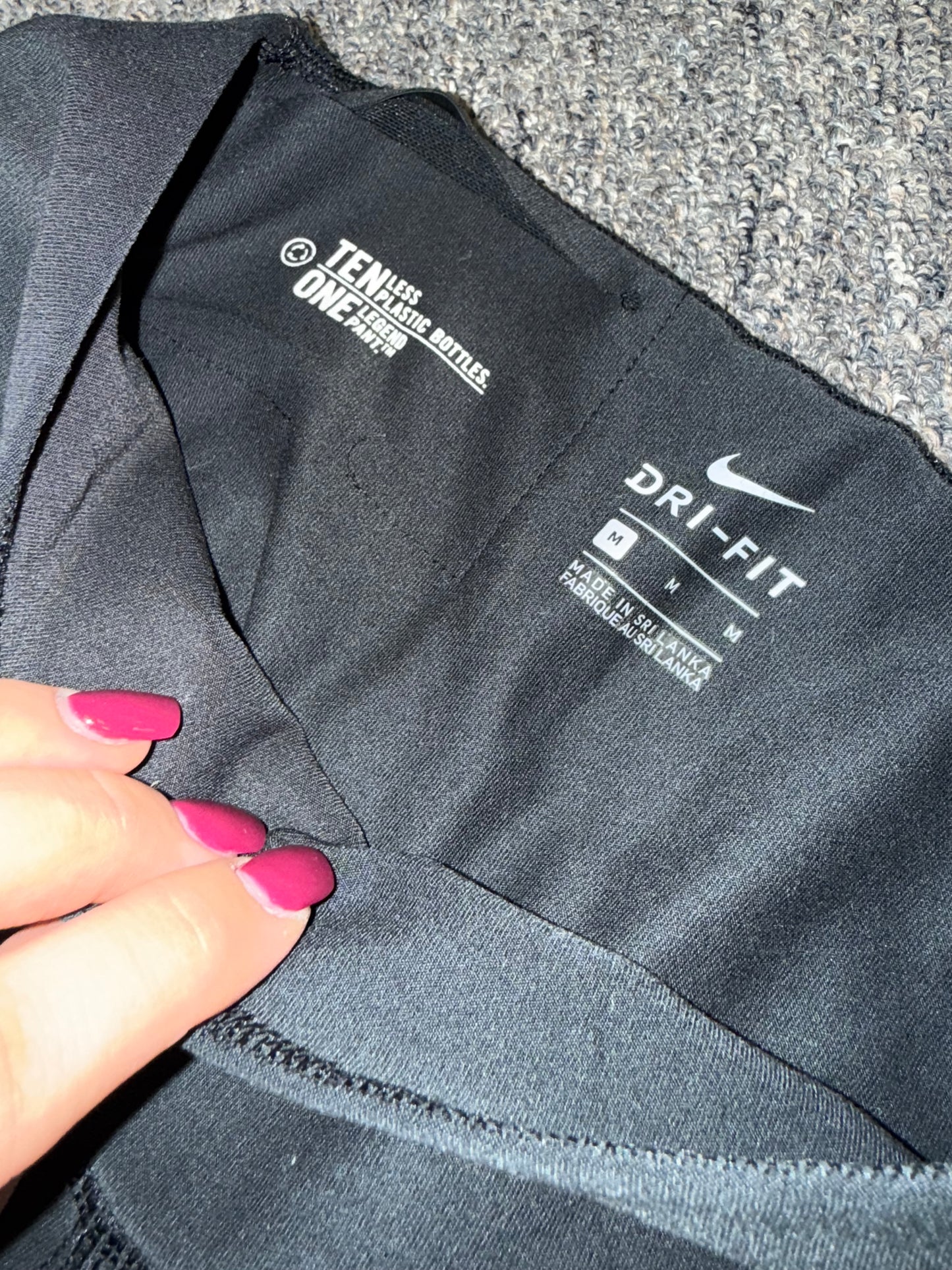 Nike (Medium) Black Capris Dri-Fit Leggings