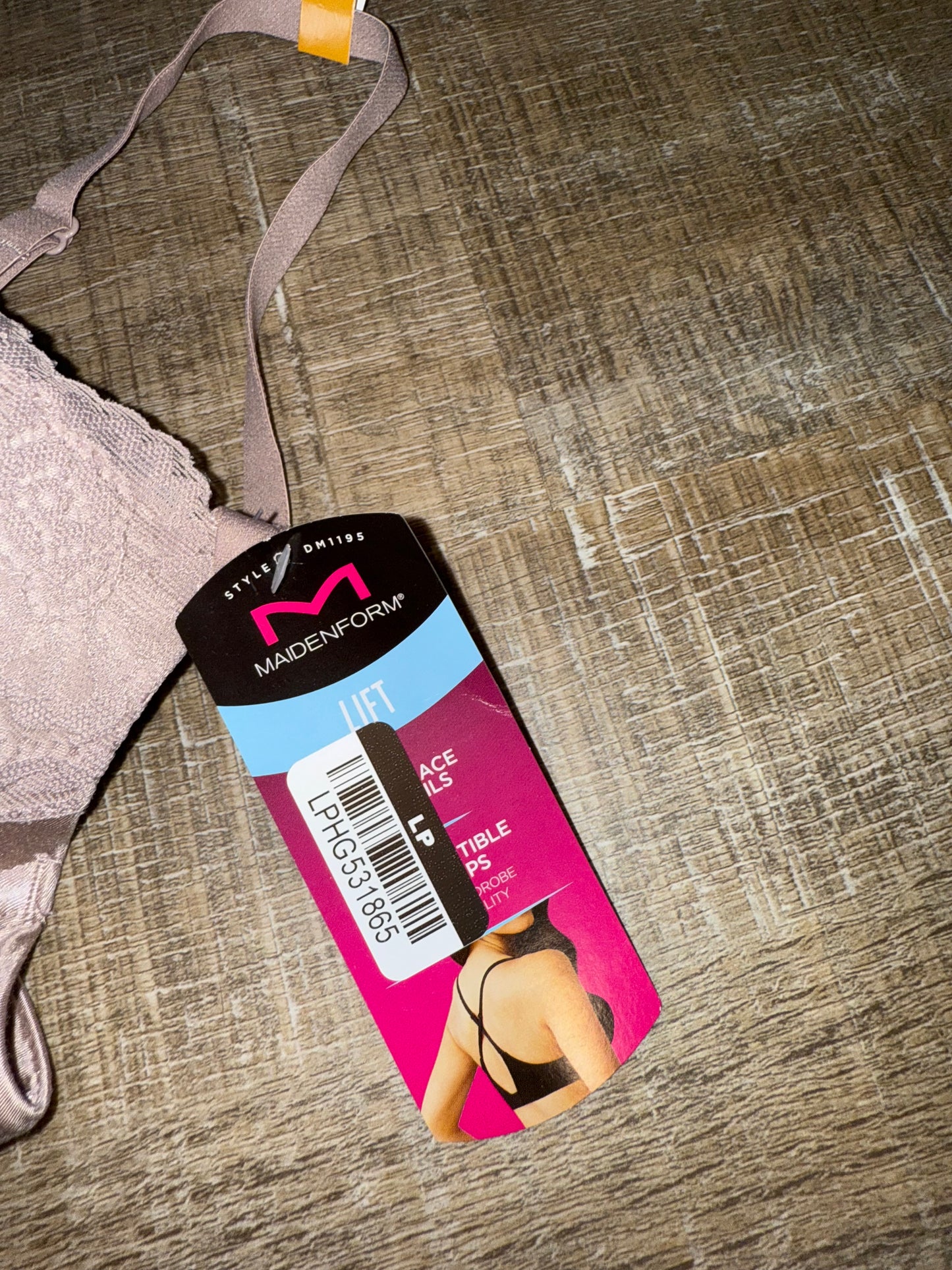 NWT Maidenform (36A) Brand New Neutral Lace Lift Bra
