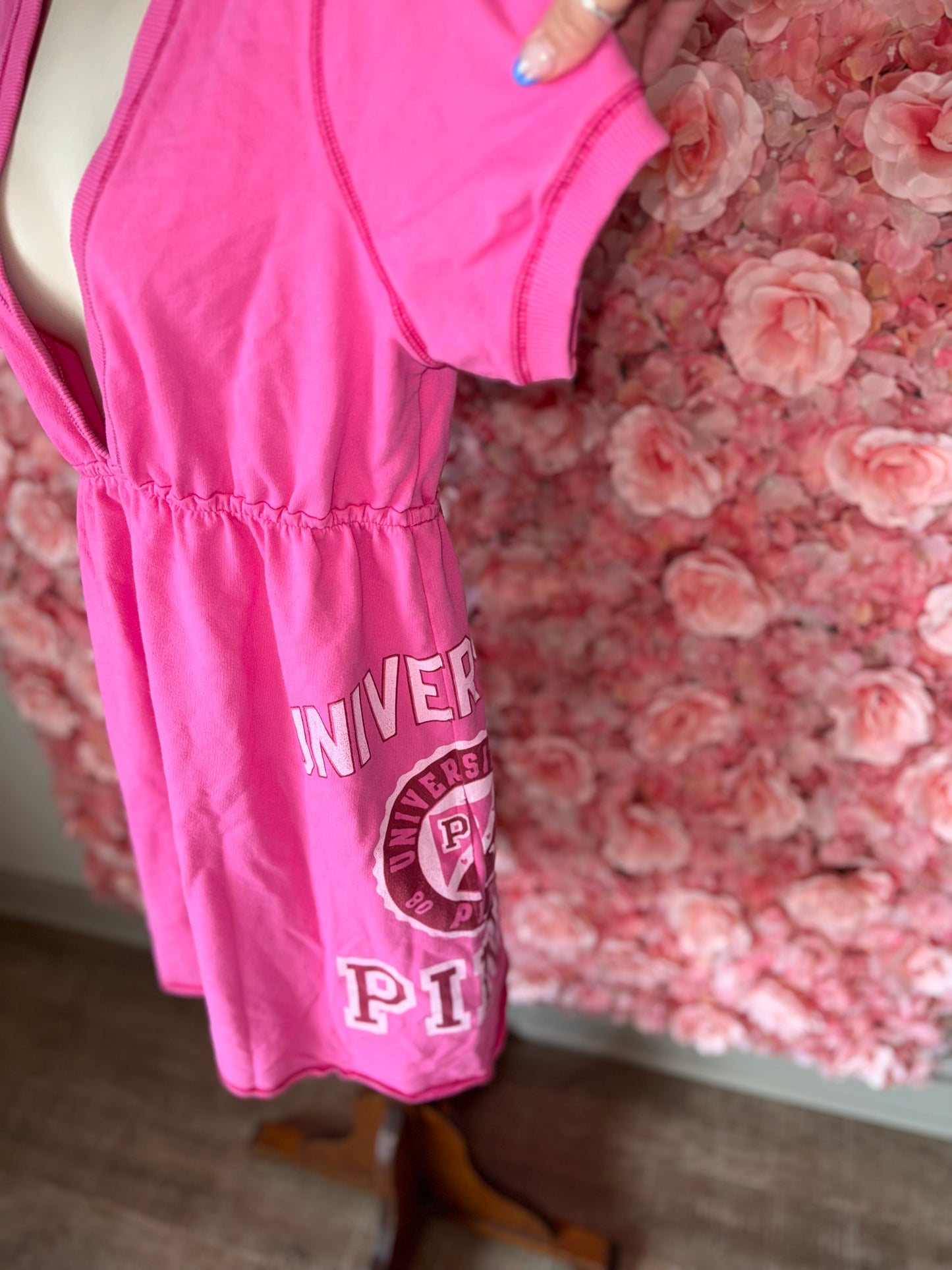 PINK VS (Large) Pink Vintage University of PINK V-Neck Dress w Pockets