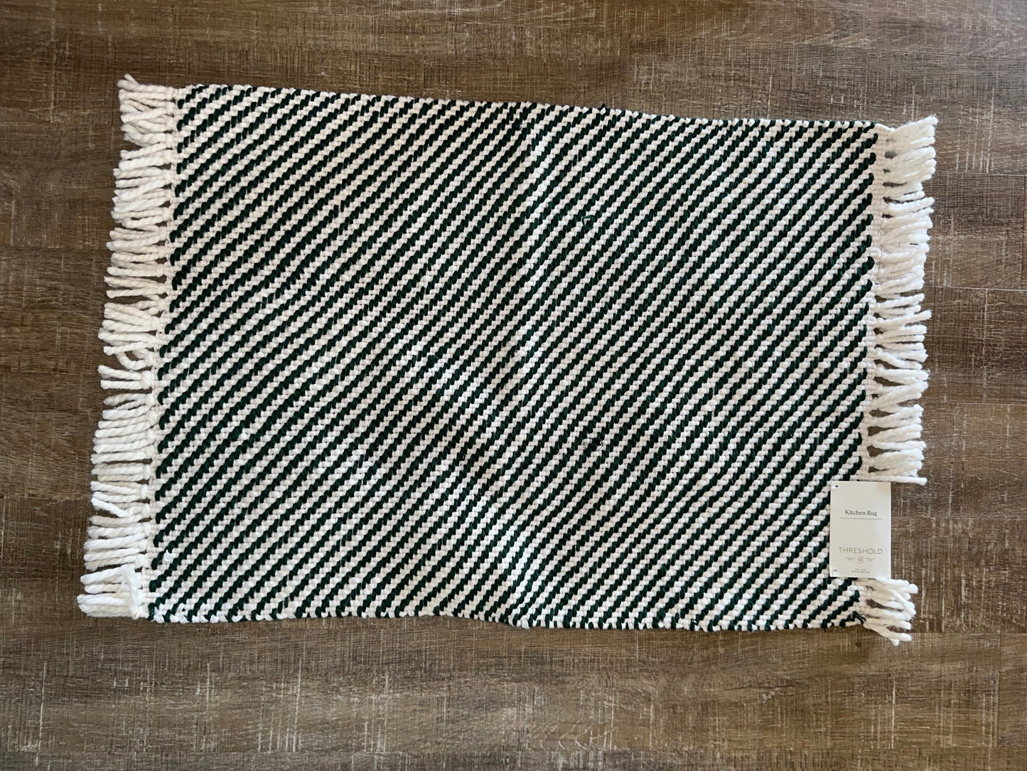 NWT Threshold Green//White Knit Kitchen Rug