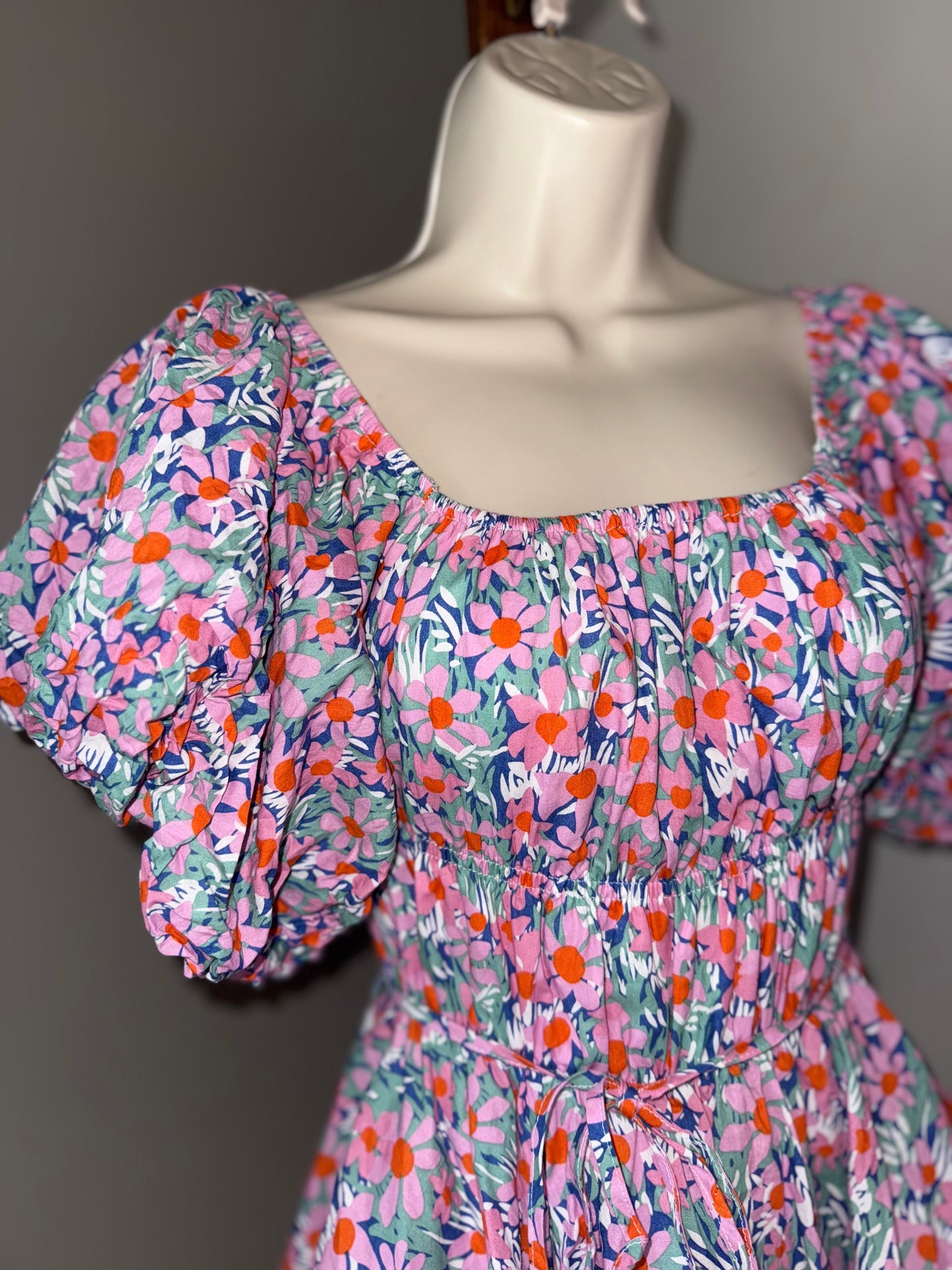 Altar'd State (XS) Colorful Floral Midi Dress with Puff Sleeves