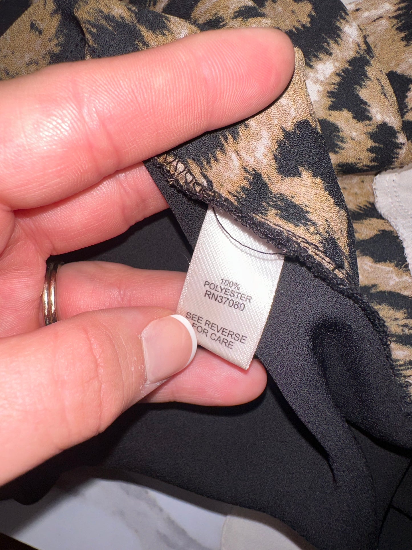 Cato (26/28W) Neutral Cheetah Print Lightweight V-Neck Blouse