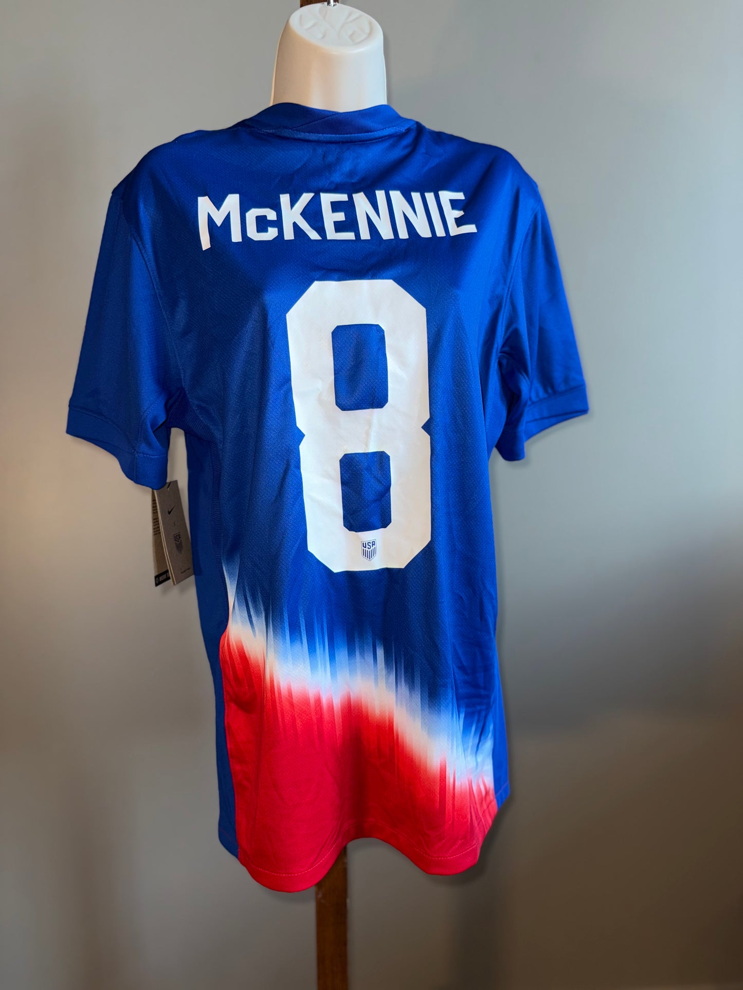 NWT Nike (Small) Brand New USA McKennie #8 Jersey