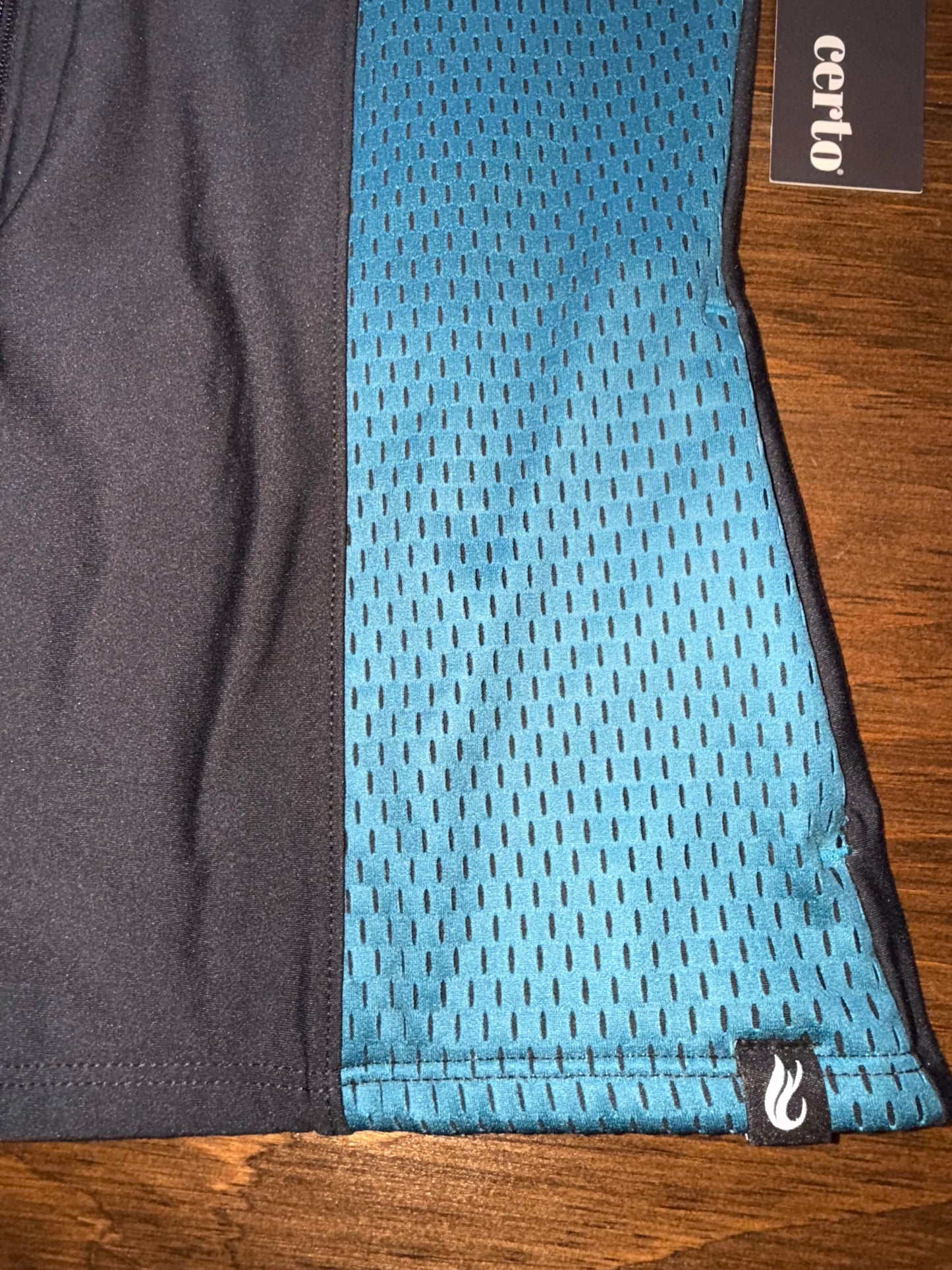 NWT Certo (Small) Brand New Sporty Mesh Zip Up Jacket with Thumb Holes