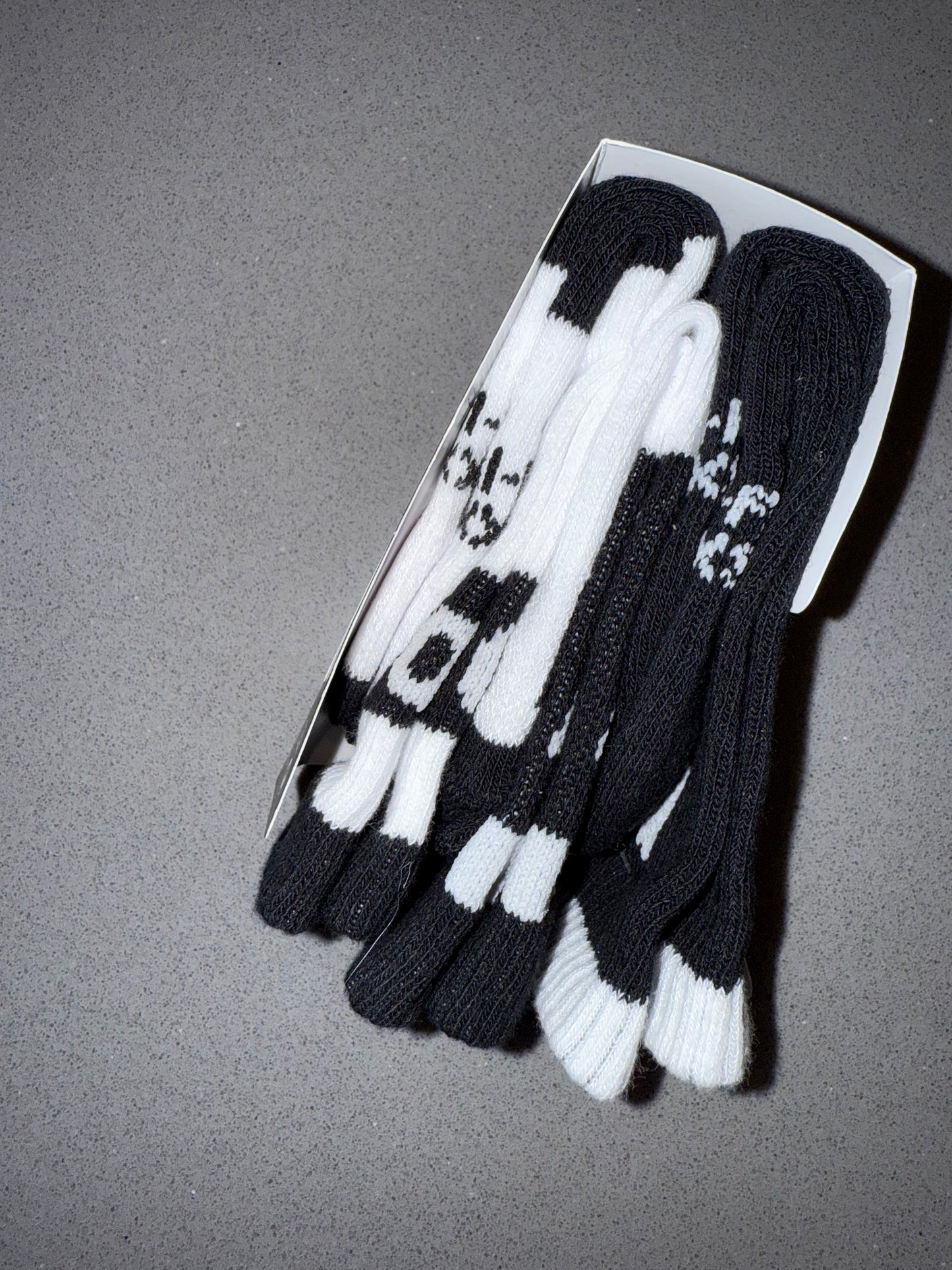 NWT Nike (7c-10c) Brand New Black and White 3 Pack Cushioned Dri Fit Socks