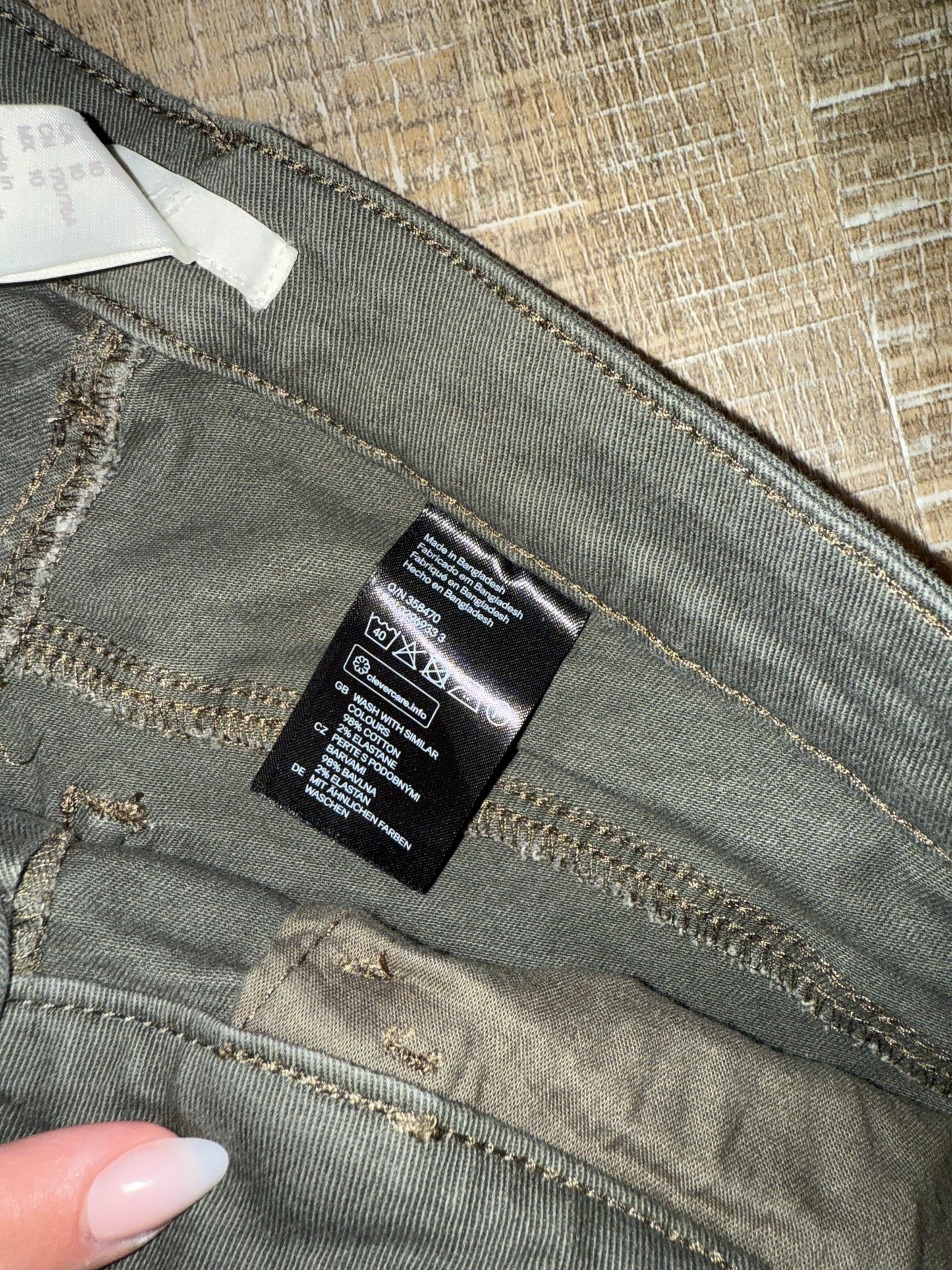 H&M (8) Green Denim Jean Shorts