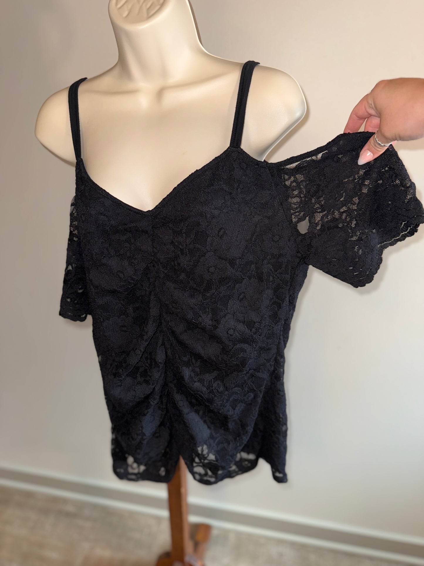 Torrid (2) Black Cold Shoulder Short Sleeve Lace Blouse