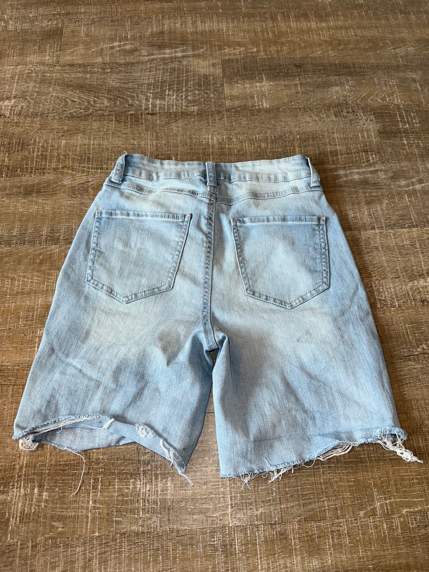 Rewash (1) Light Wash Super High Rise Vintage Reunion Distressed Jean Shorts