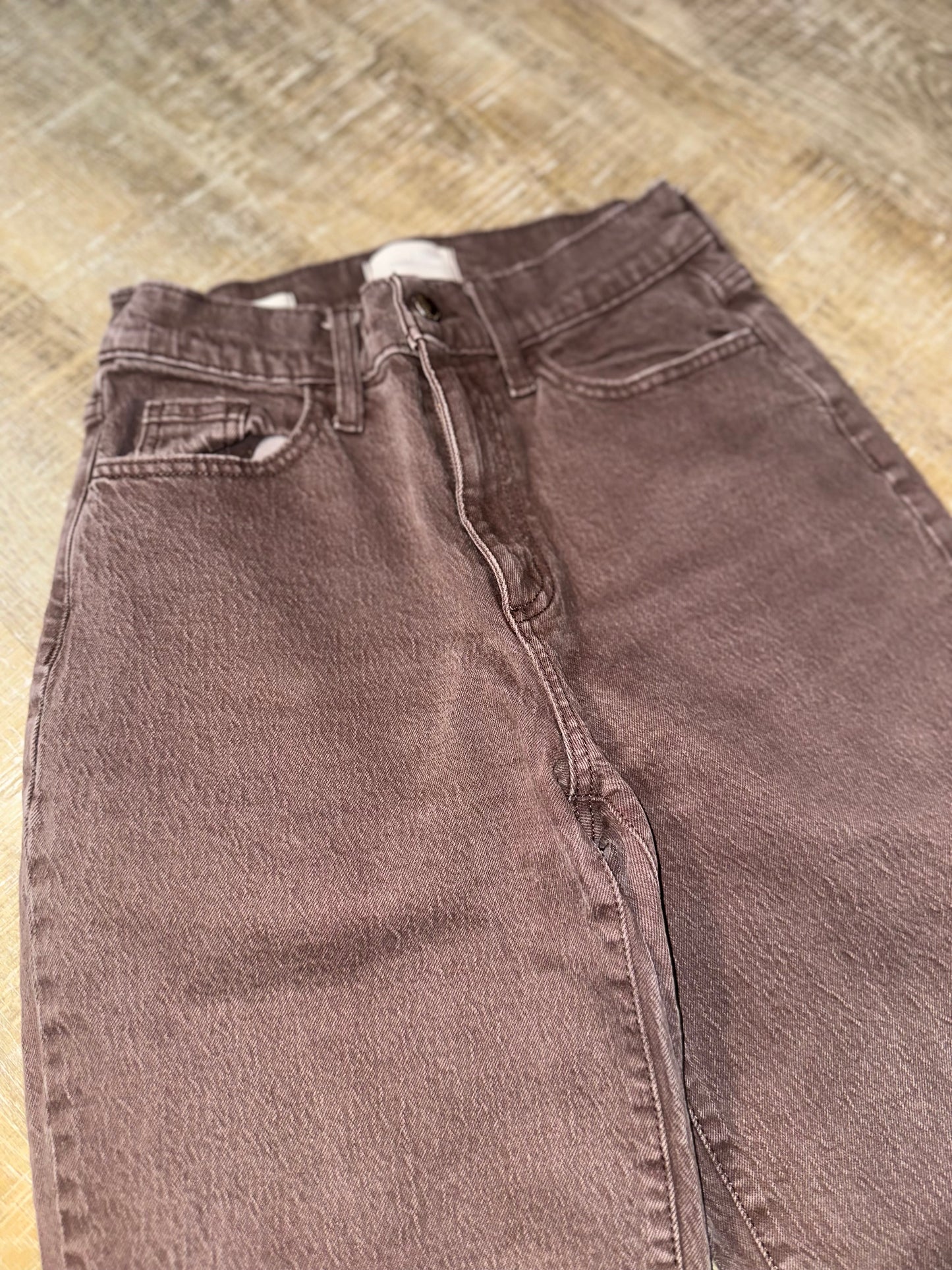 Universal Thread (0L) Brown Denim Vintage Straight Jeans with Frayed Bottom Hems