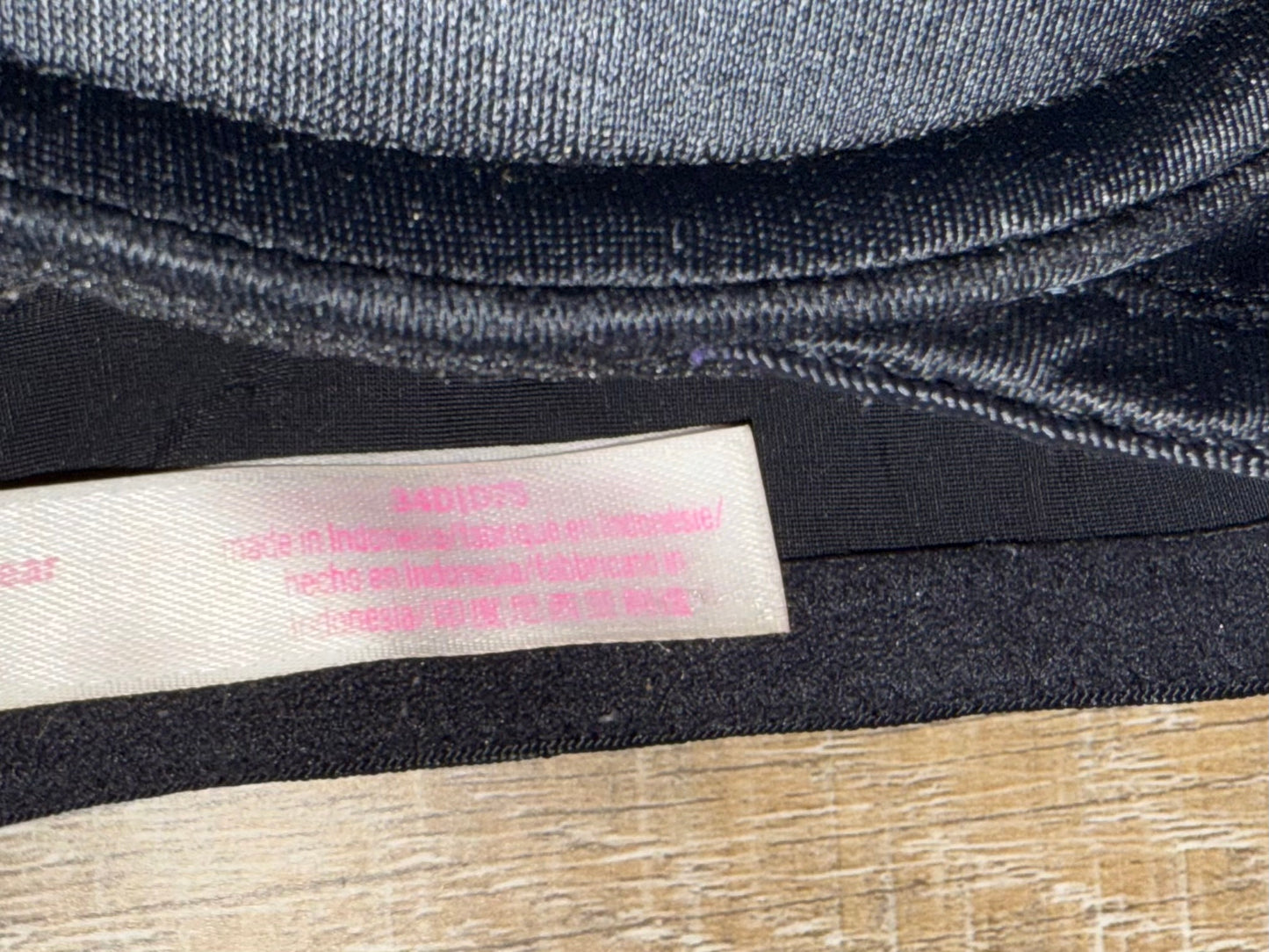 PINK Victoria's Secret (34D) Black Wear Everywhere Push Up Bra
