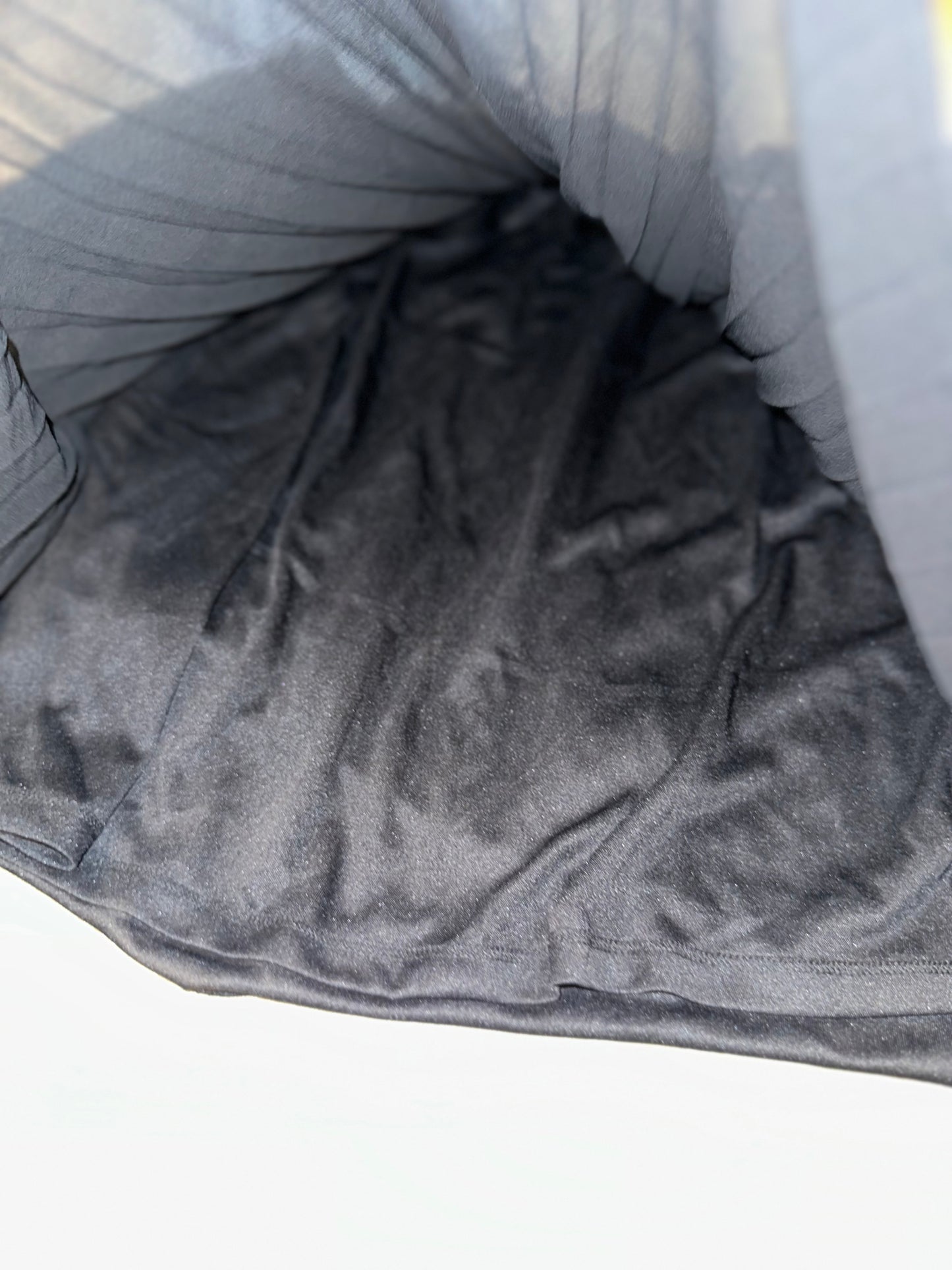 NWT Torrid (3) Brand New Black Chiffon Pleated Midi Skirt