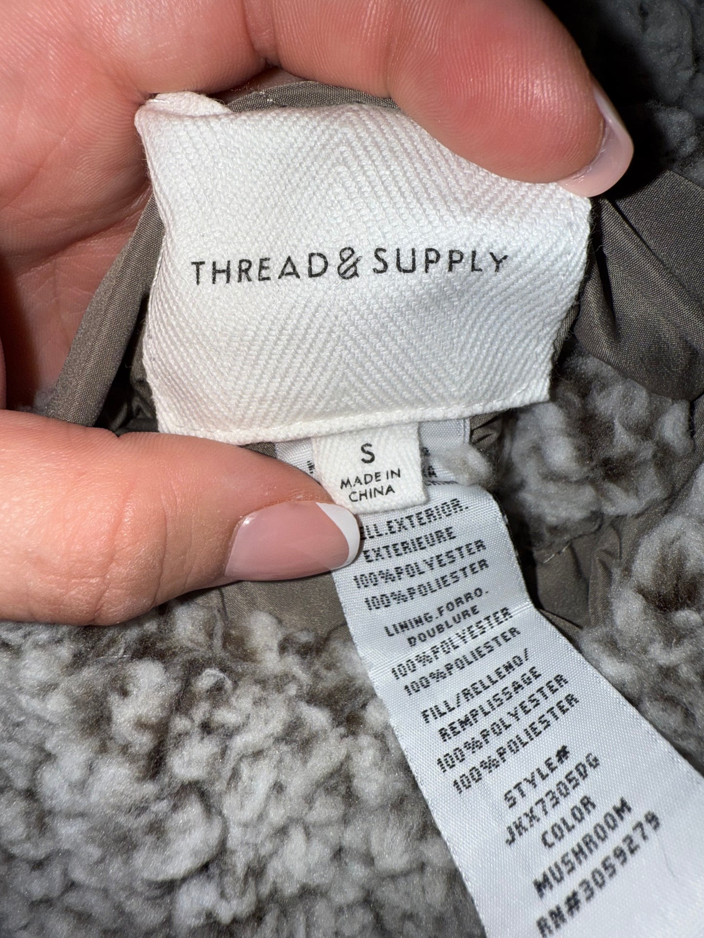 NWT Thread & Supply (Small) Brand New Reversible Fuzzy Vest