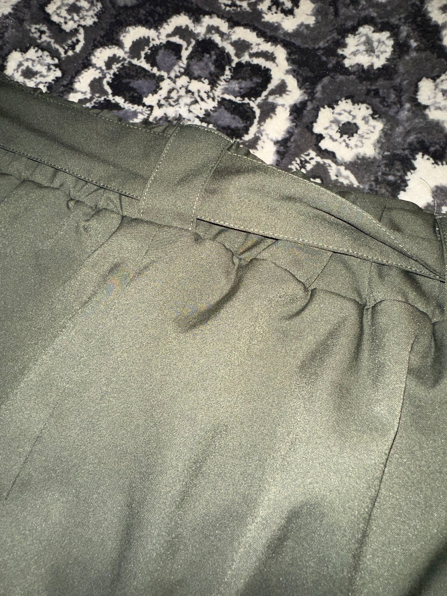 St. Johns Bay (0X) Green Tied Waist Midi Skort