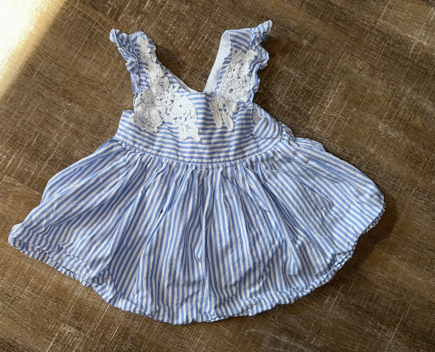 Tahari (2T) Blue & White Striped Dress with Embroidered Neck & Ruffle Sleeves