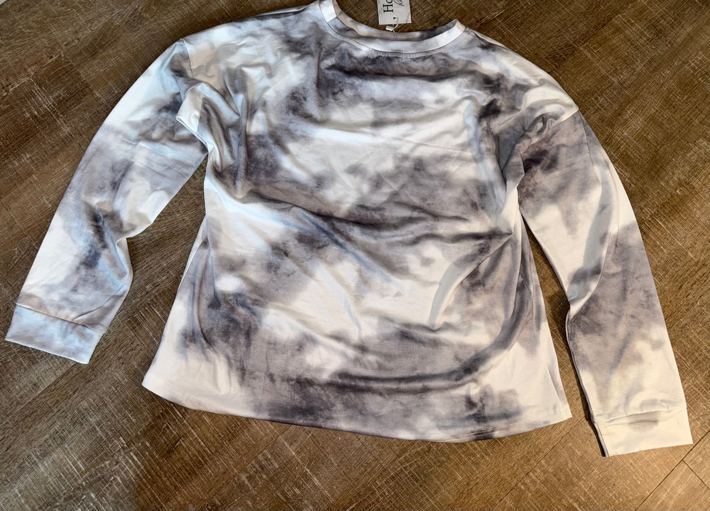 NWT Hope (Large) Brand New Grey & White Tie Dye Shorts & Long Sleeve SET