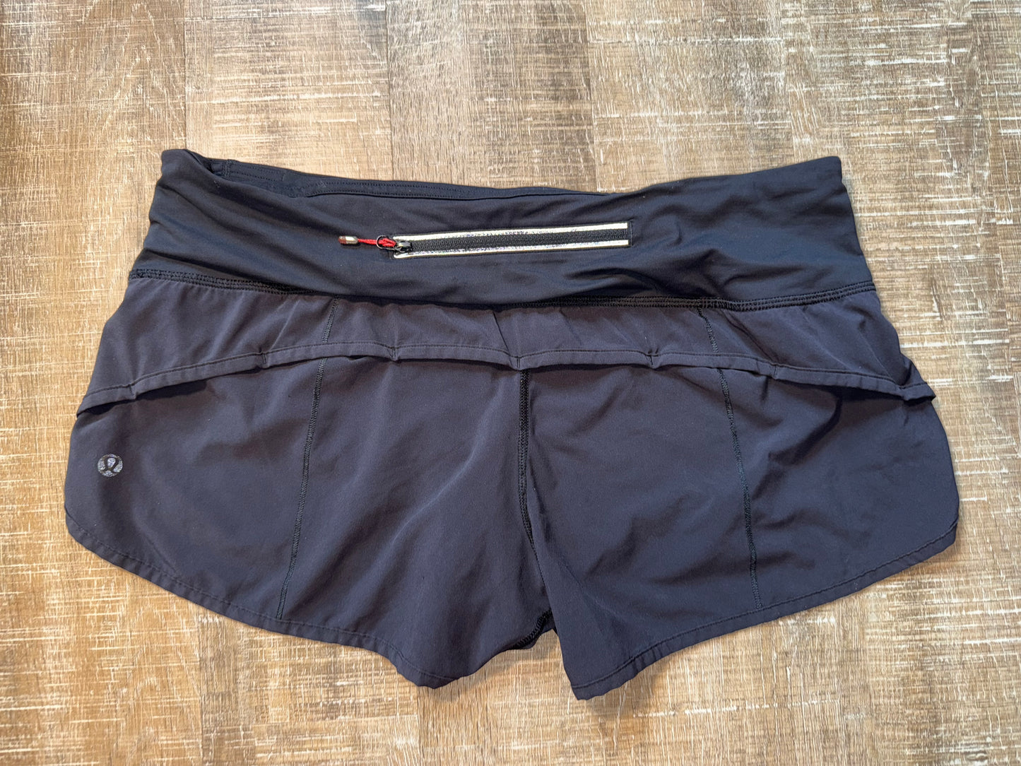 lululemon athletica (8?) Black Sporty Shorts with Zipped Back Pocket