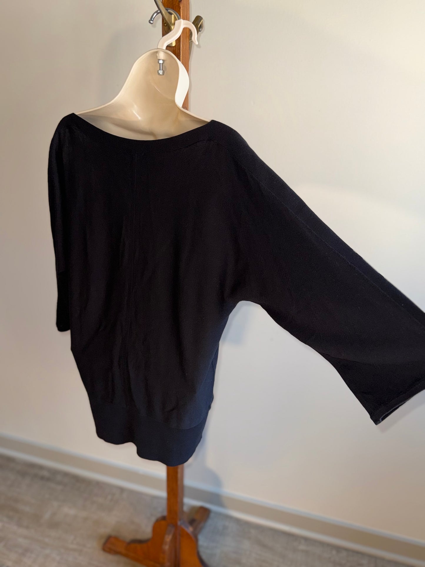 NWT Talbots (Medium) Brand New Black 3/4 Sleeve Knit Blouse