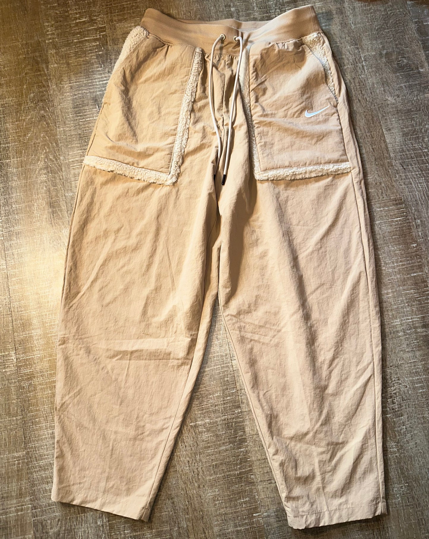 Nike (Medium) Tan Lounge Pants with Sherpa Pockets
