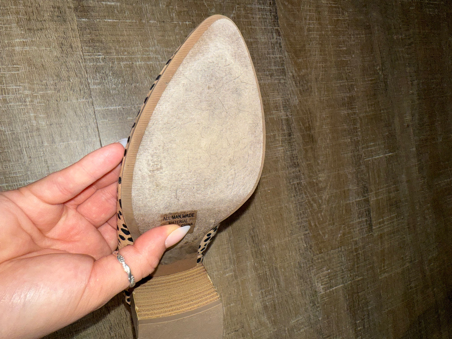 (7.5) Neutral Cheetah Print Heel Ankle Boots