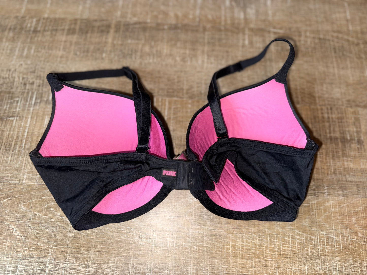 PINK Victoria's Secret (34D) Black Wear Everywhere Push Up Bra