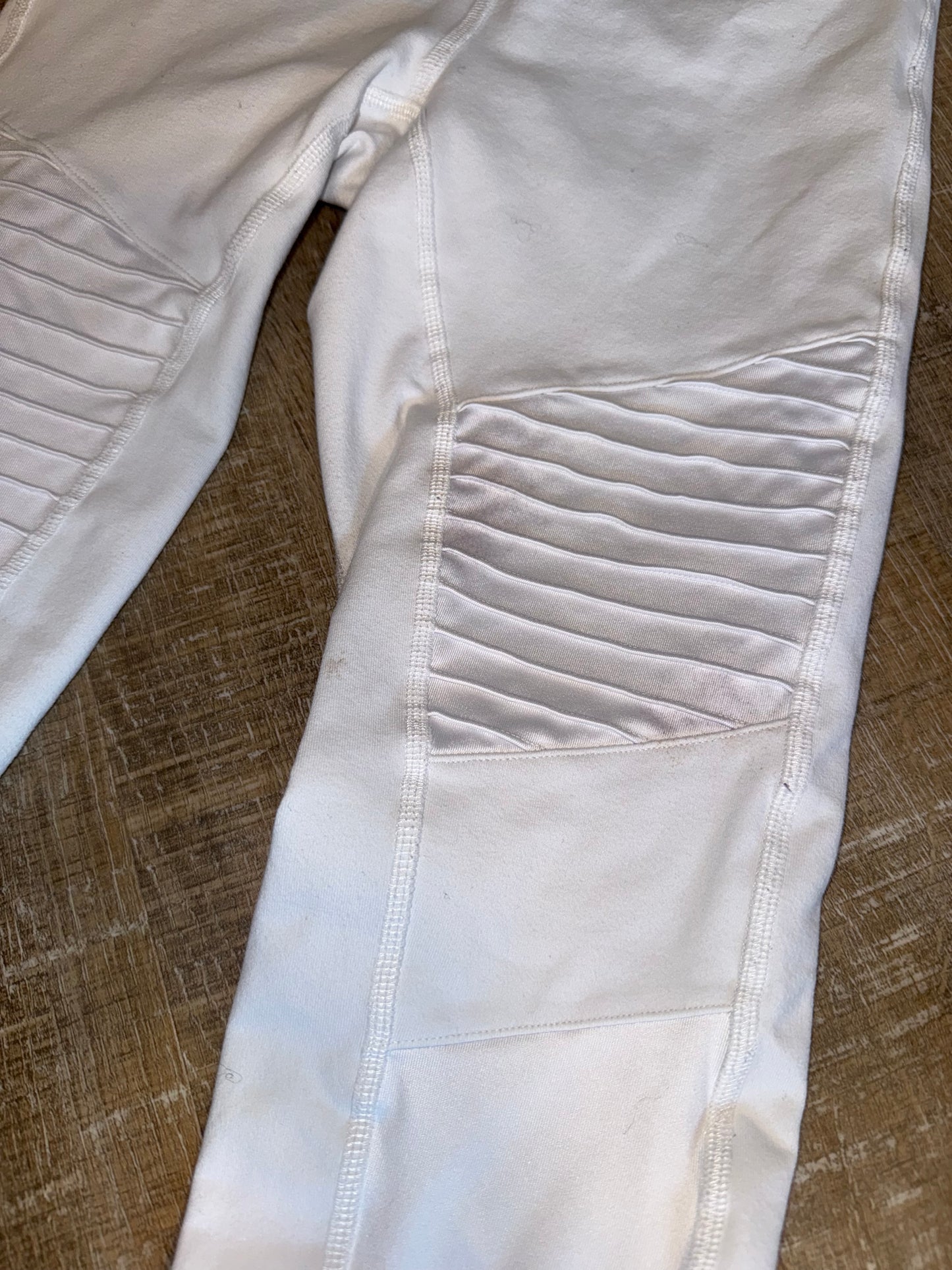 Alo (Small) White Ribbed Leggings