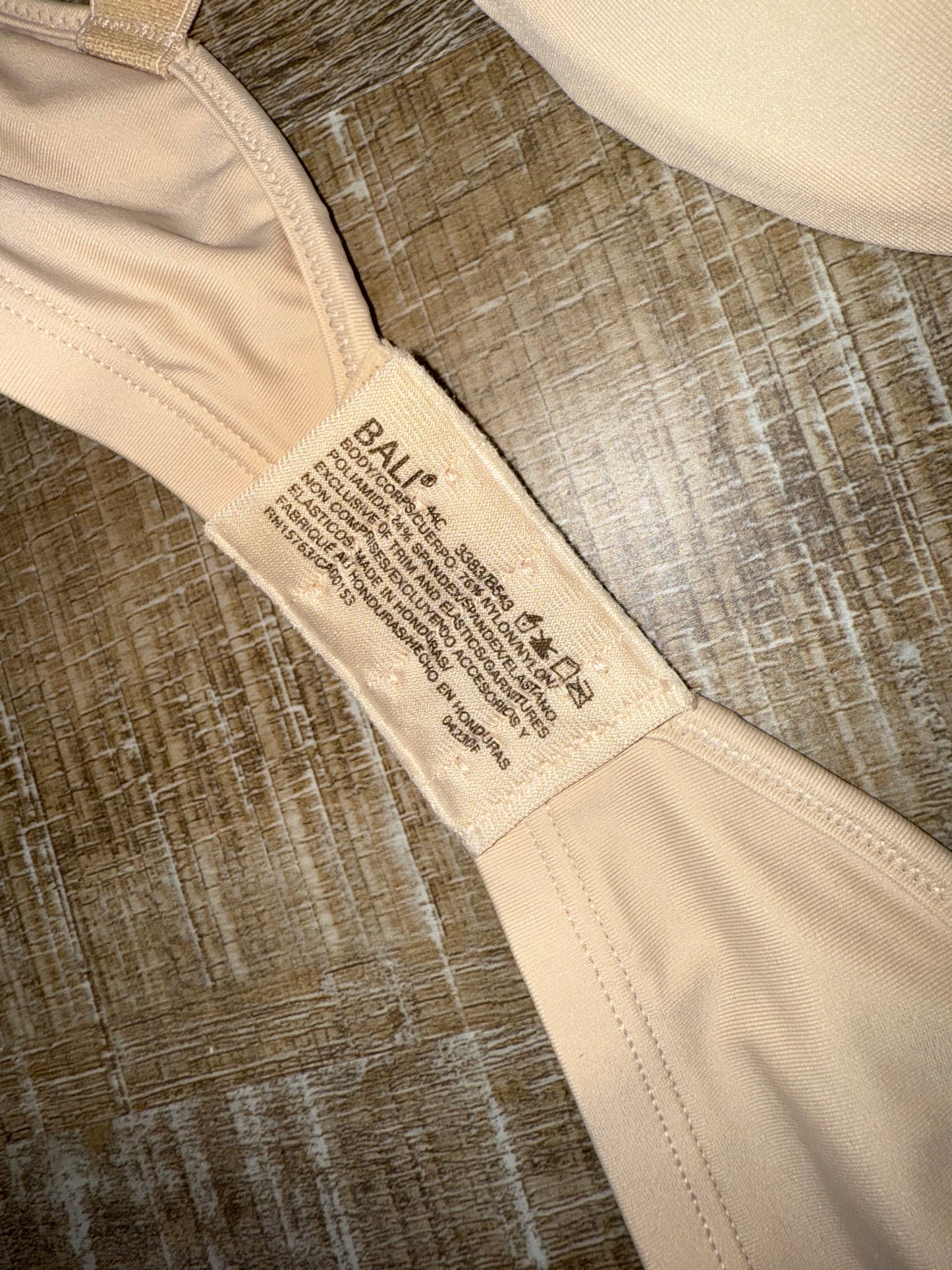 NWT Bali (44C) Brand New Tan Bra