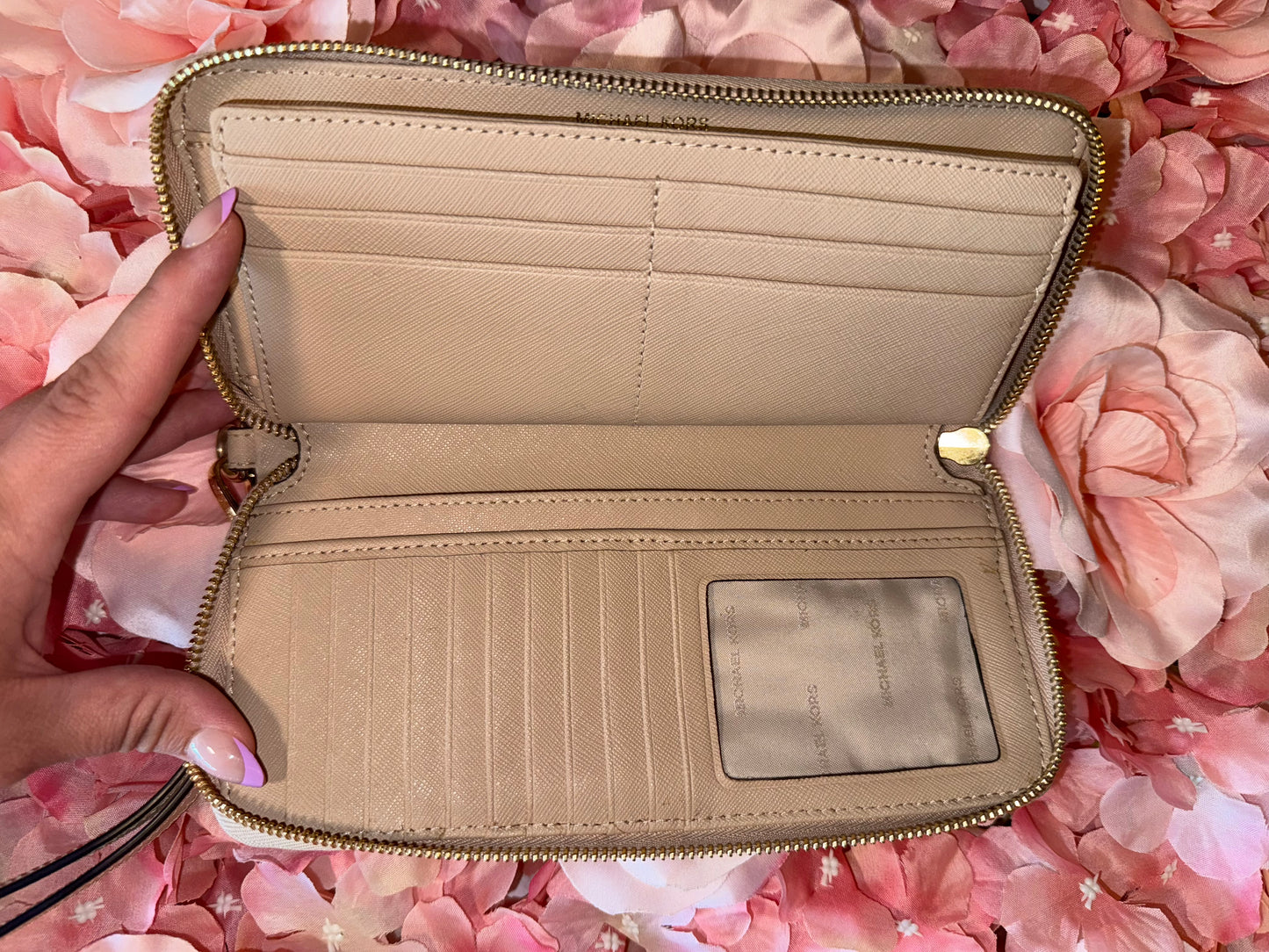 Michael Kors Tan Jet Set Travel Continental Leather Wallet
