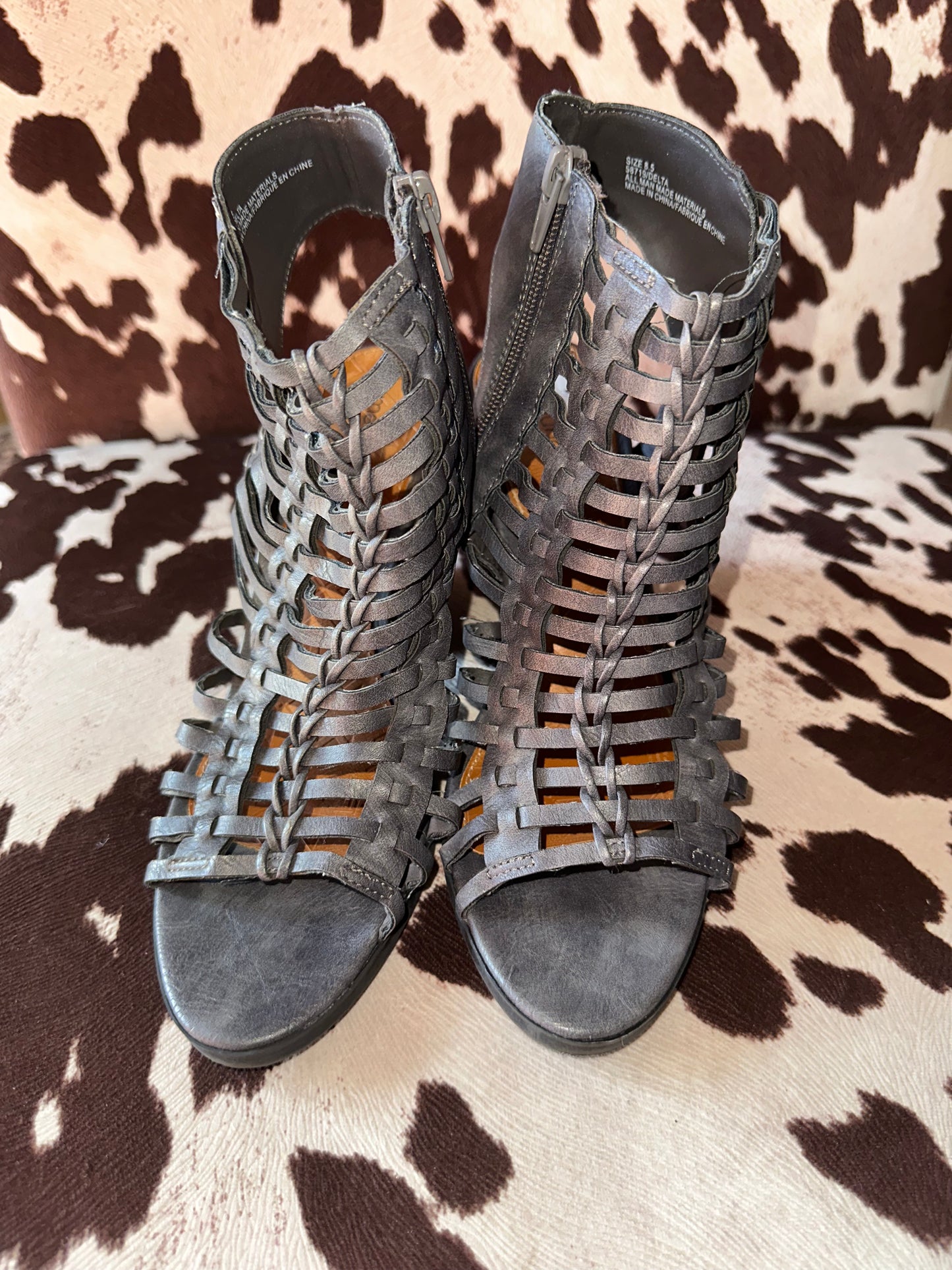 Maurices (8 1/2) Grey Strappy Open Toe Heels