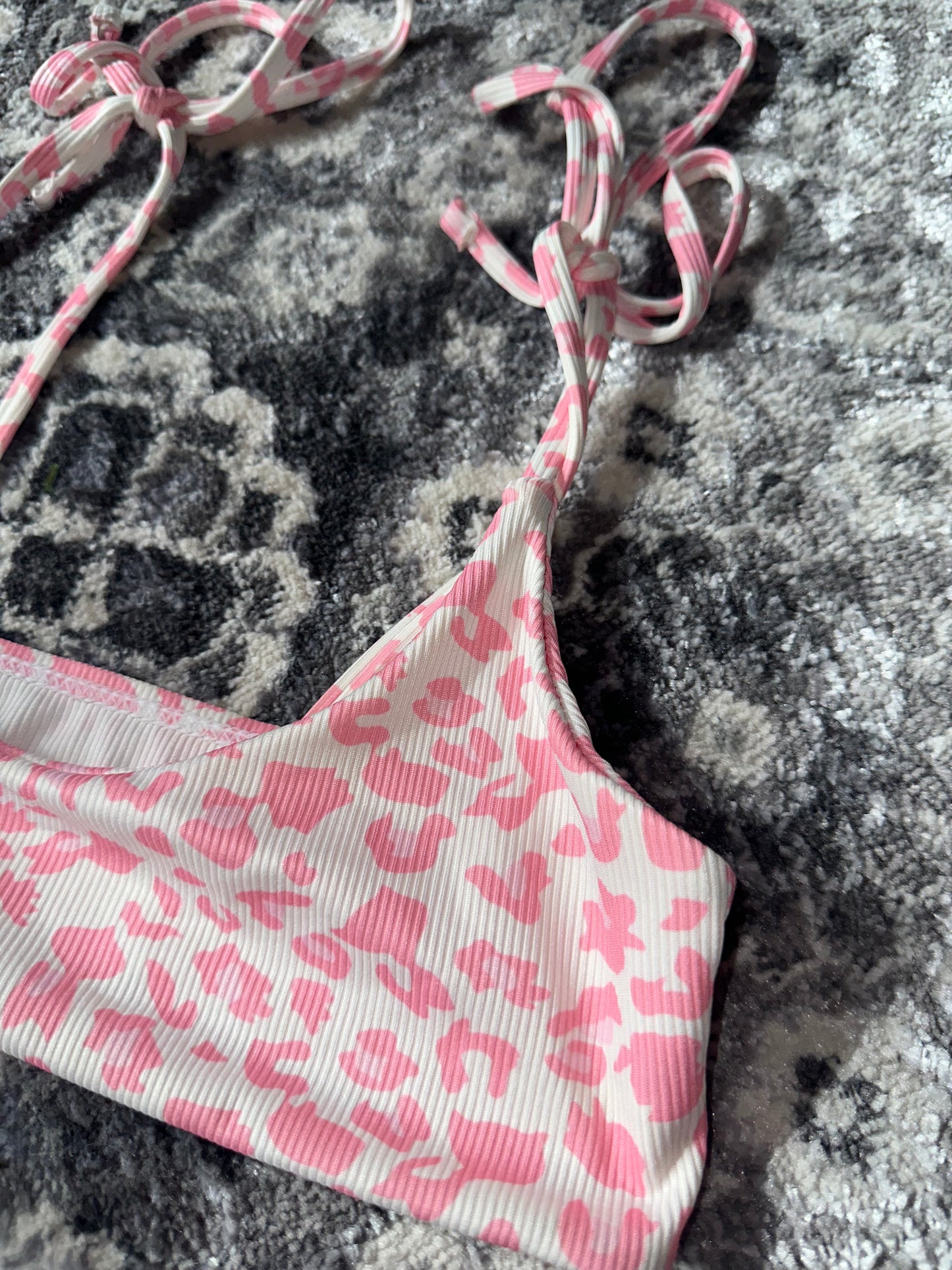 SHEIN (Small) Pink and White Cheetah Print Ribbed Bikini Top